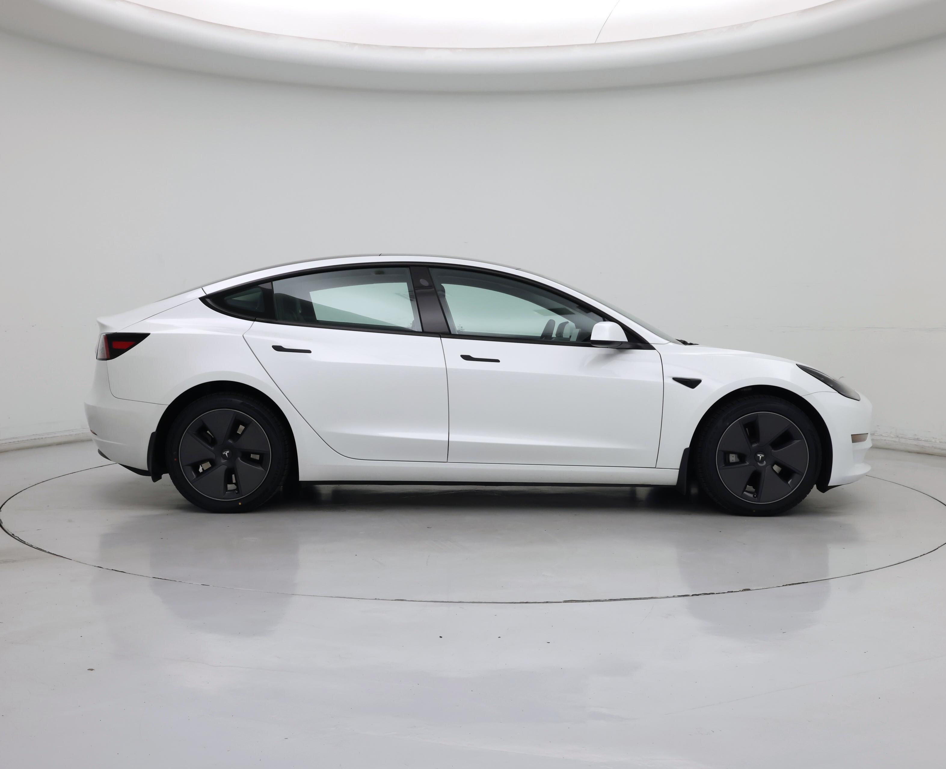 Thumbnail: 2023 Tesla Model 3 - 7