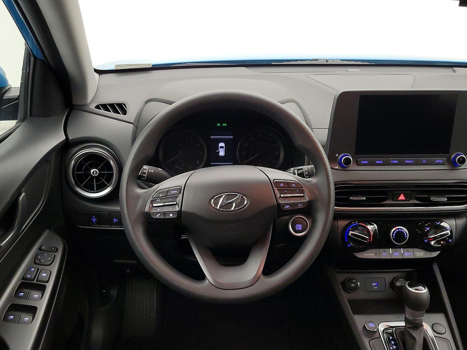 2023 Hyundai Kona SEL - Photo 11