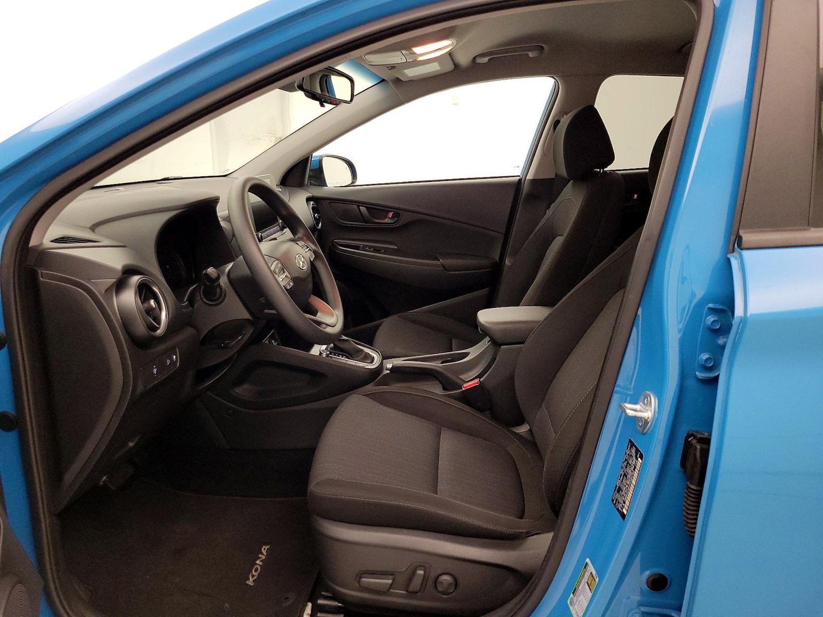 2023 Hyundai Kona SEL - Photo 12