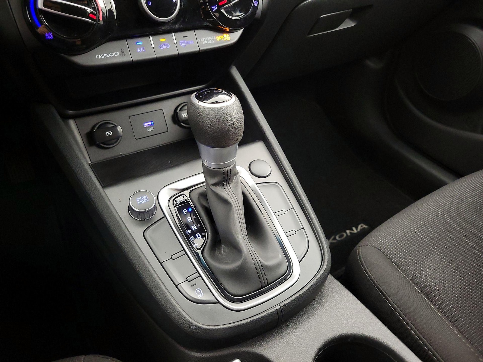 2023 Hyundai Kona SEL - Photo 18