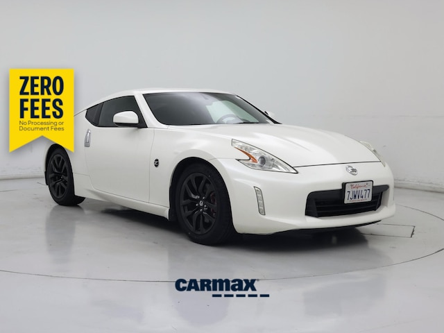White 2015 Nissan 370Z Coupe Automatic