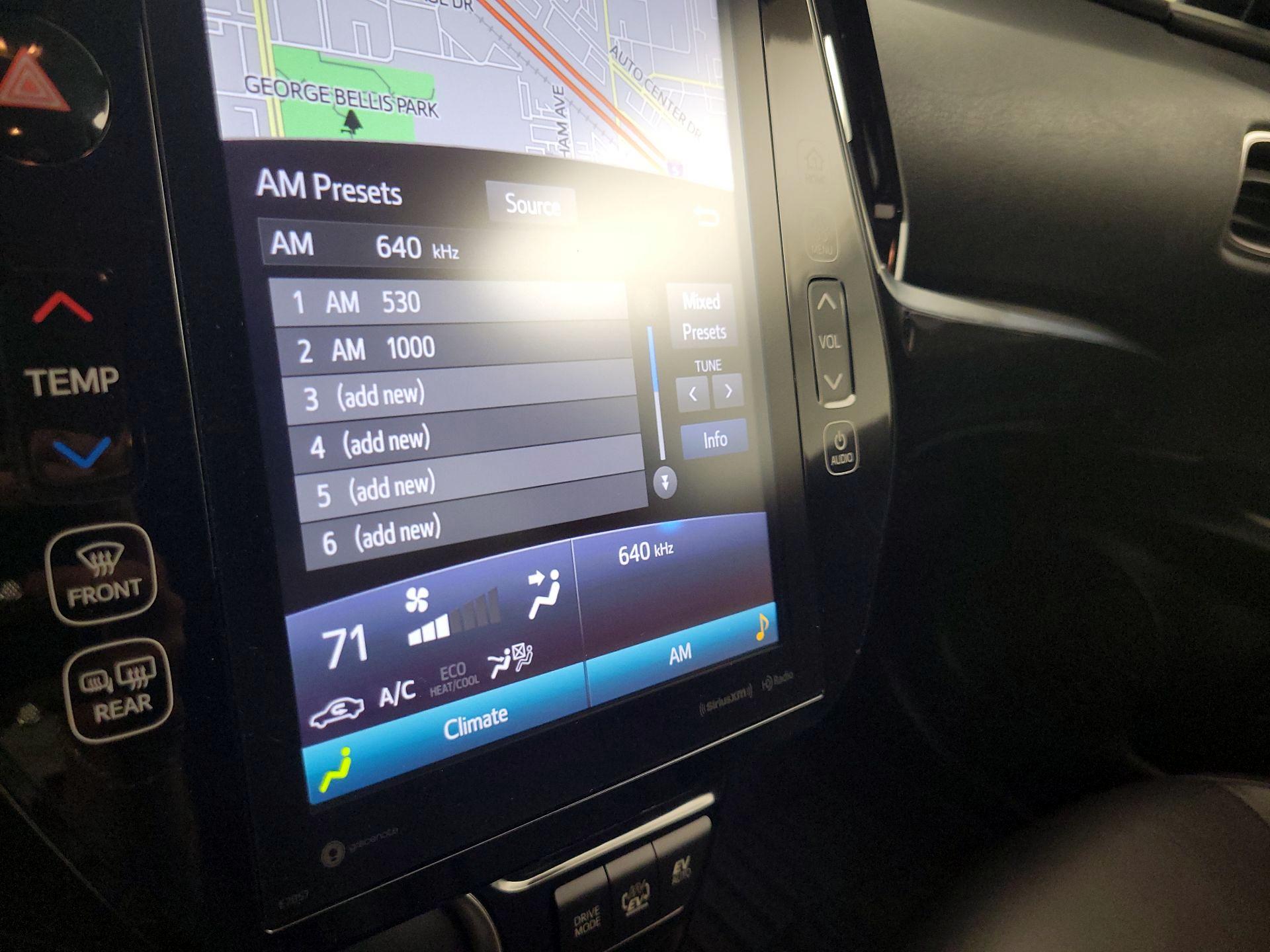 Thumbnail: 2021 Toyota Prius Prime - 15