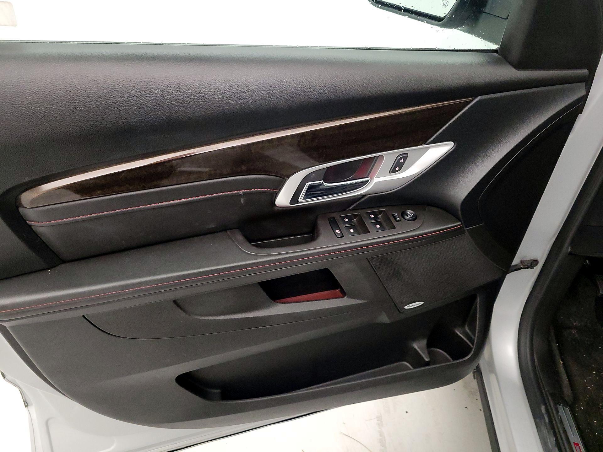 Thumbnail: 2015 GMC Terrain - 12