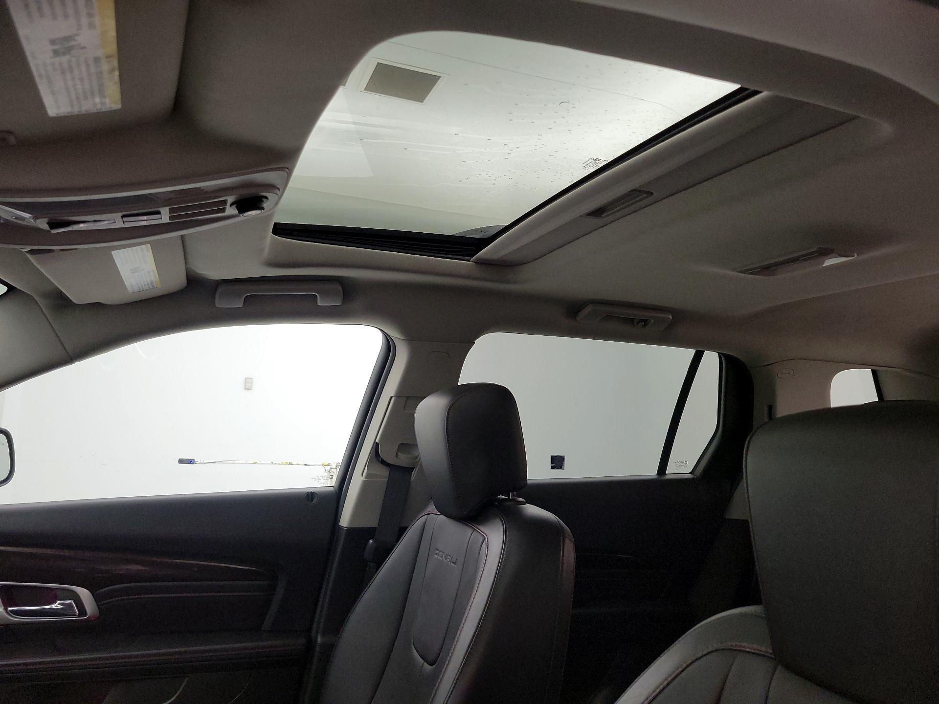 Thumbnail: 2015 GMC Terrain - 18