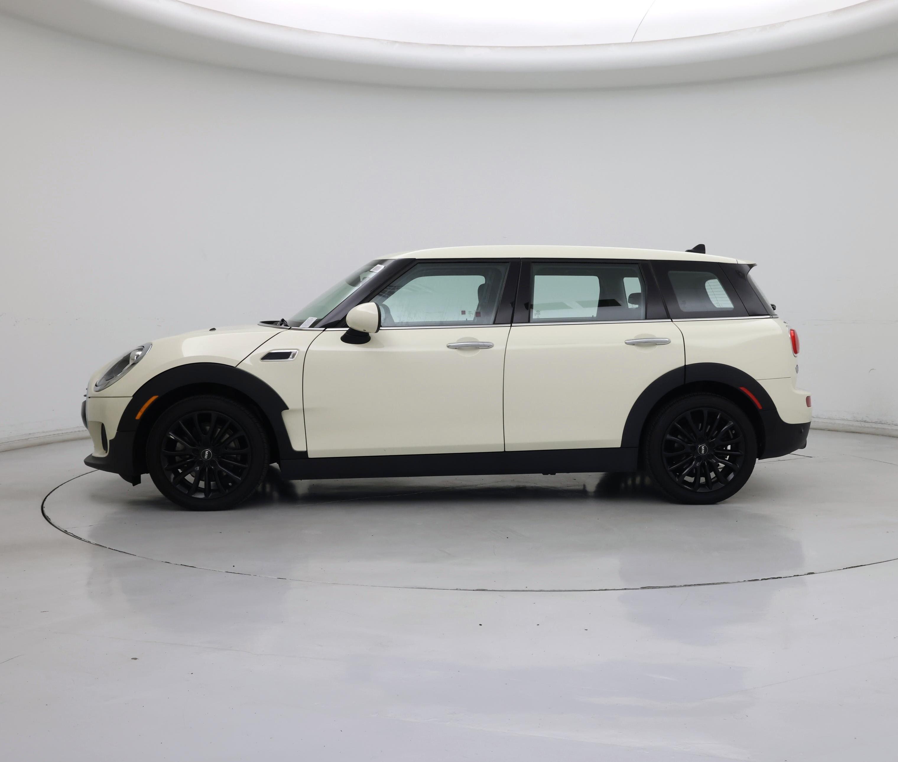 Thumbnail: 2017 MINI Cooper Clubman - 3
