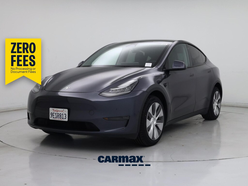 View vehicle photo 5