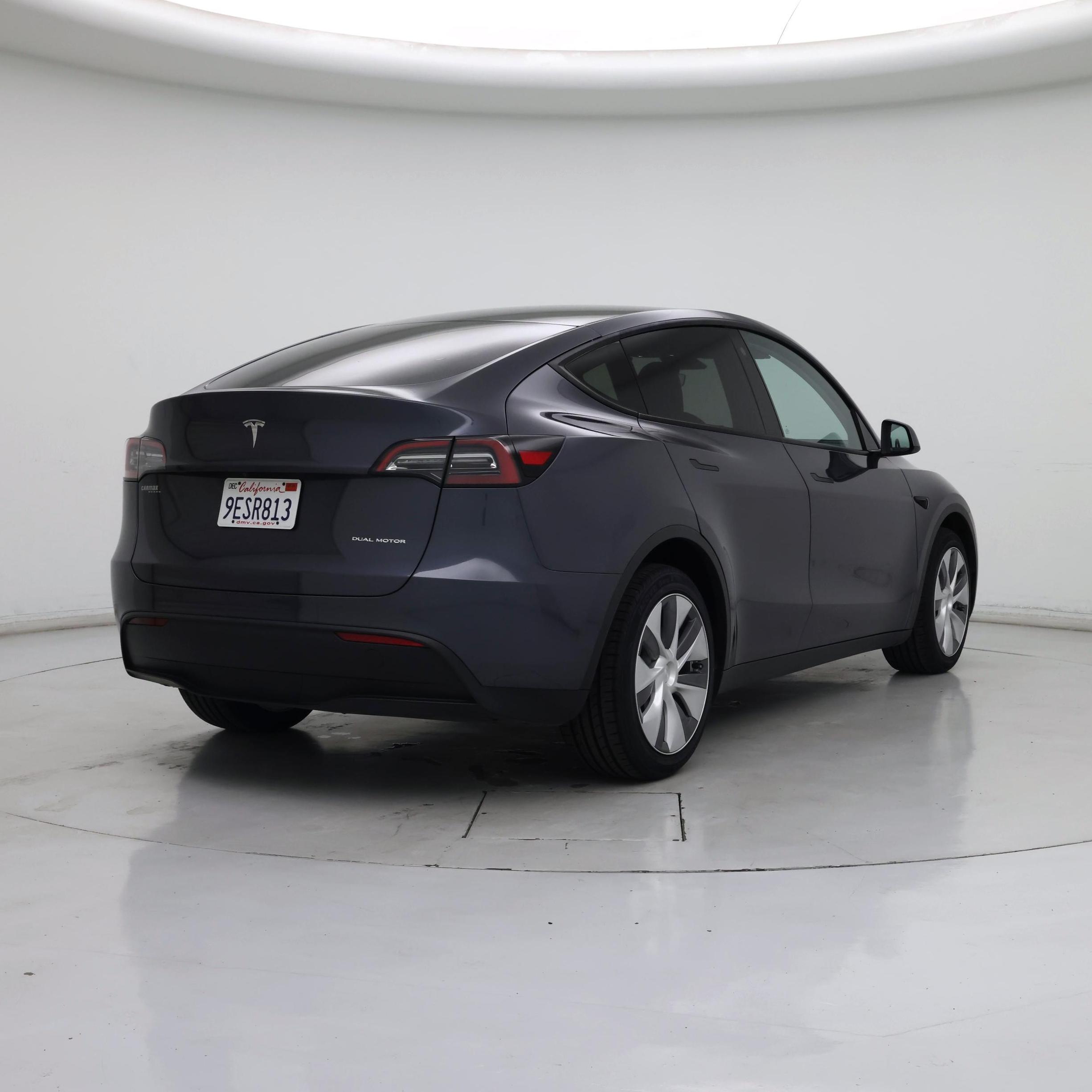 Thumbnail: 2023 Tesla Model Y - 8