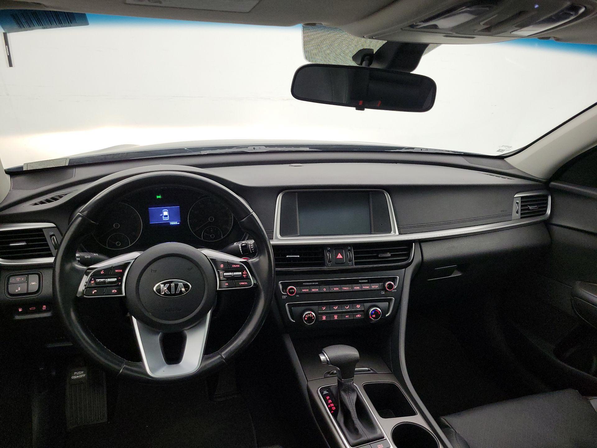 Thumbnail: 2020 Kia Optima - 9