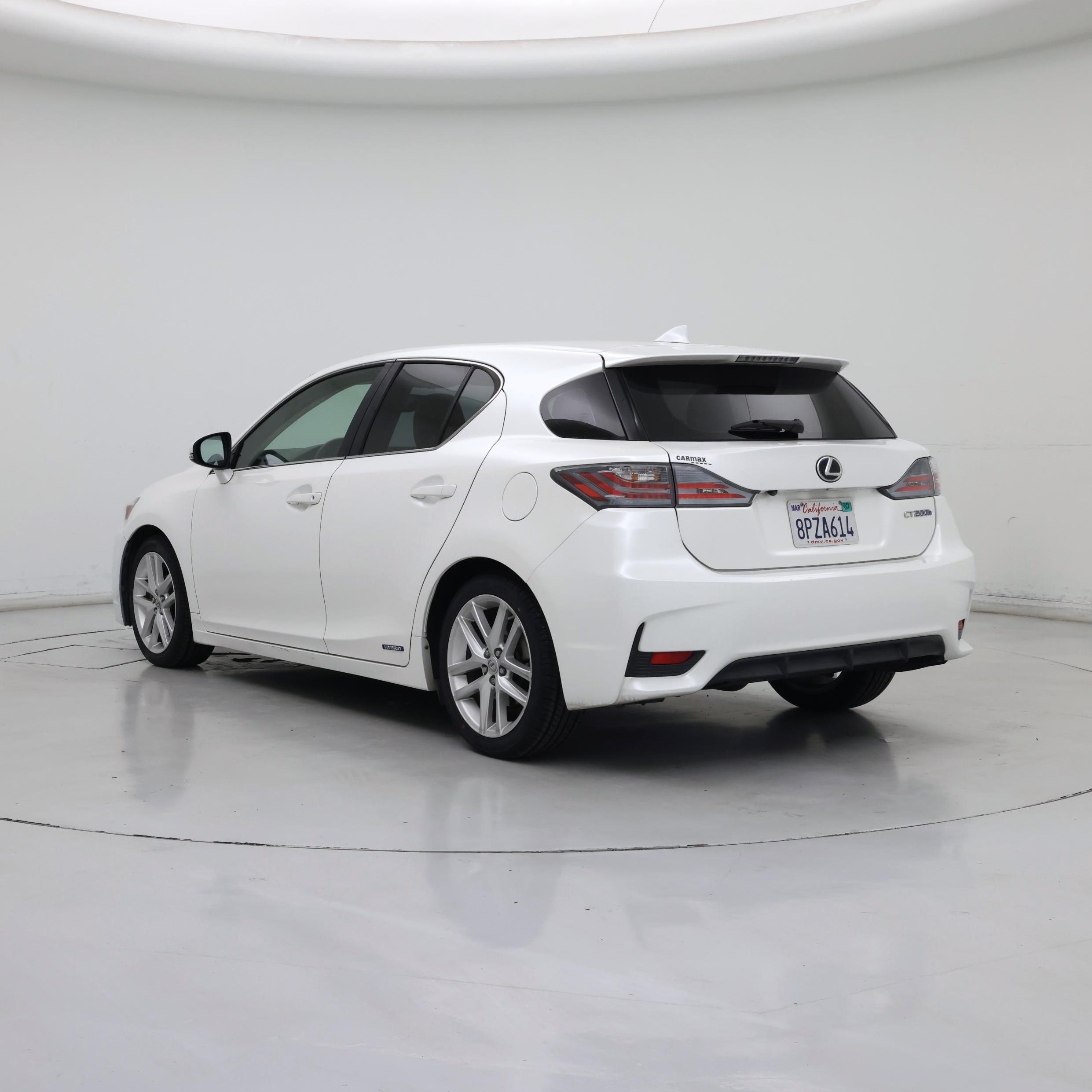 Thumbnail: 2017 Lexus CT - 2
