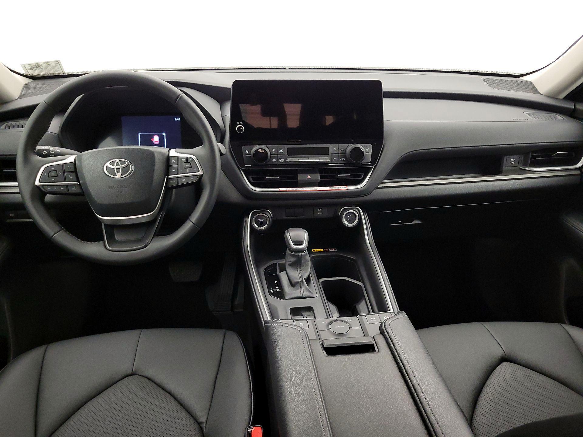 Thumbnail: 2026 Toyota Highlander - 9