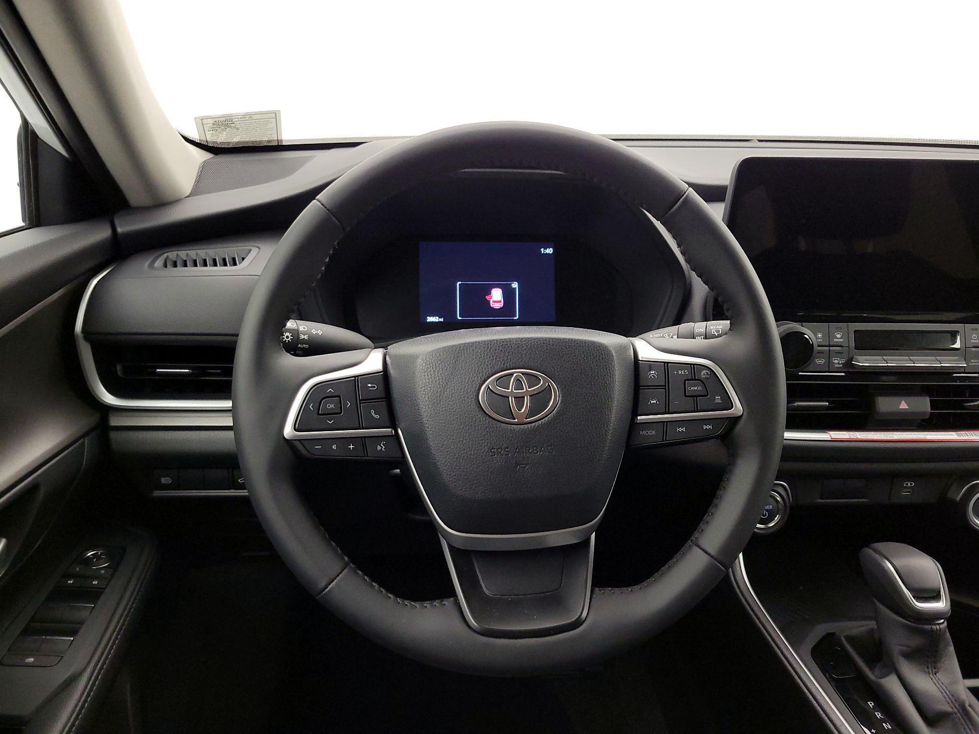 Thumbnail: 2026 Toyota Highlander - 10