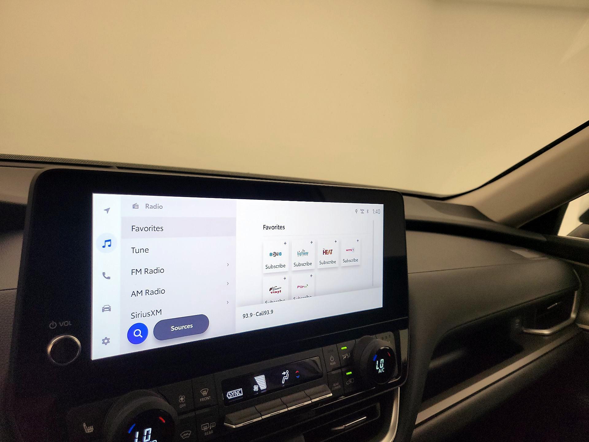 Thumbnail: 2026 Toyota Highlander - 15