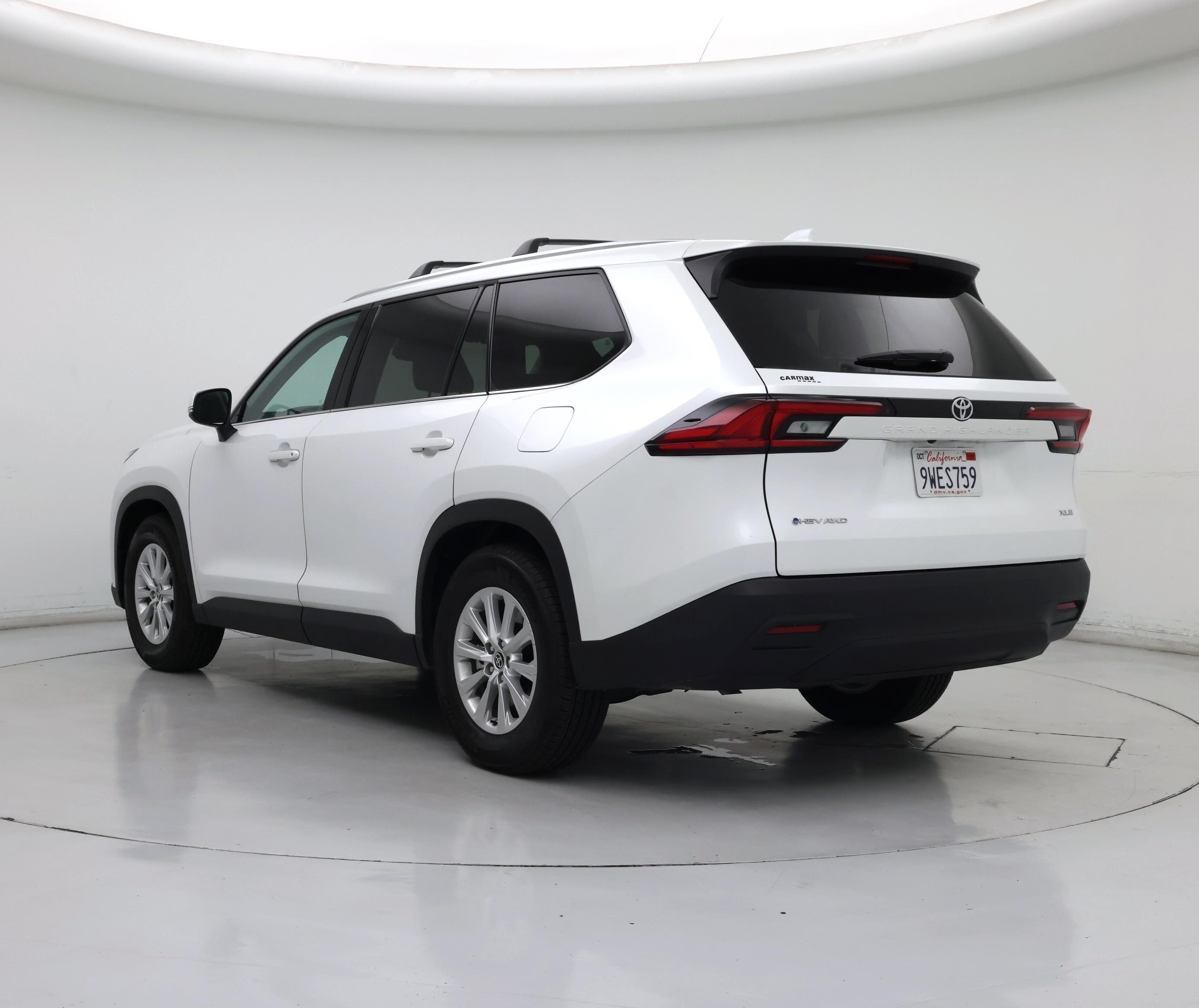 Thumbnail: 2026 Toyota Highlander - 2