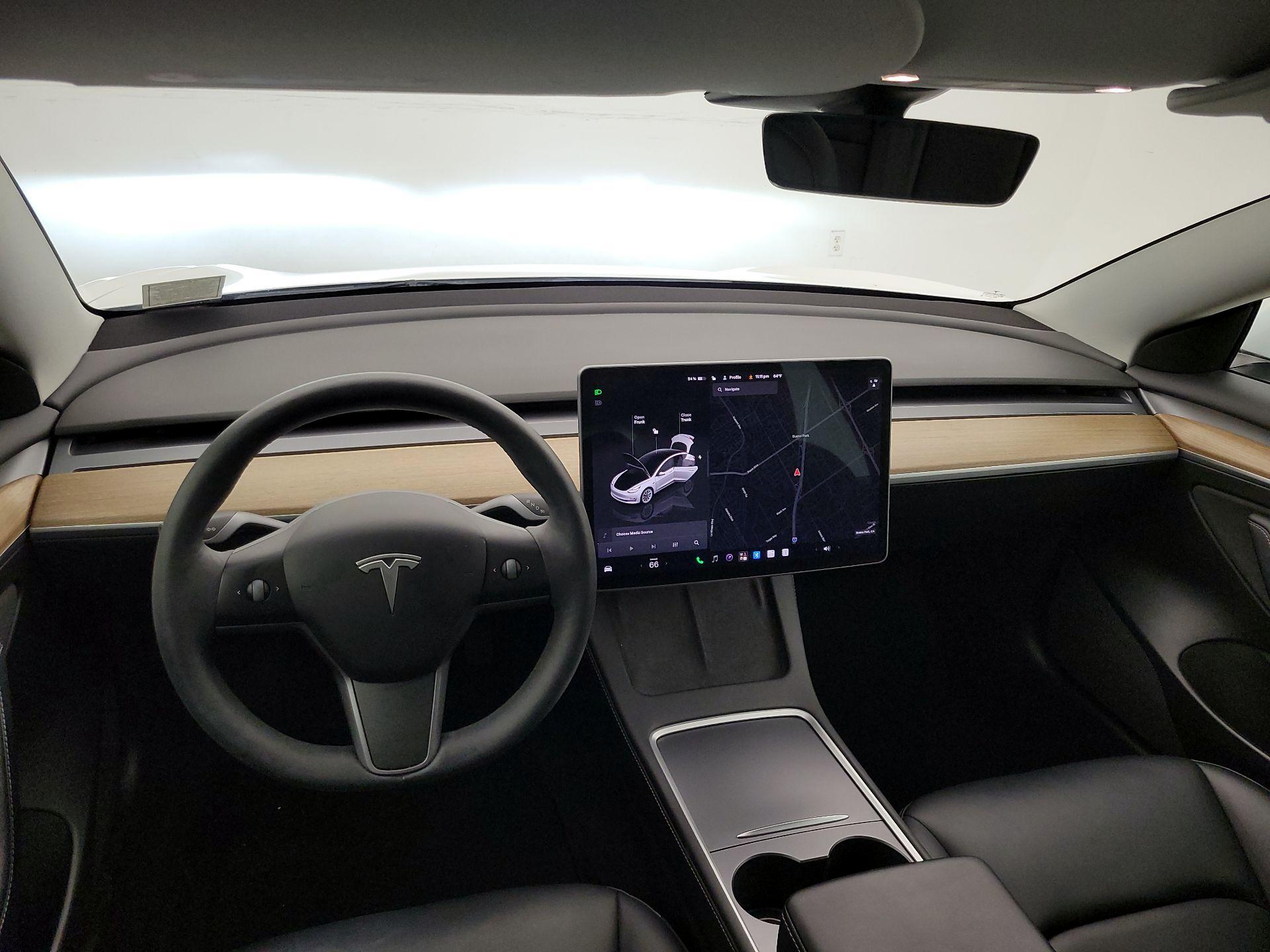 Thumbnail: 2022 Tesla Model 3 - 9