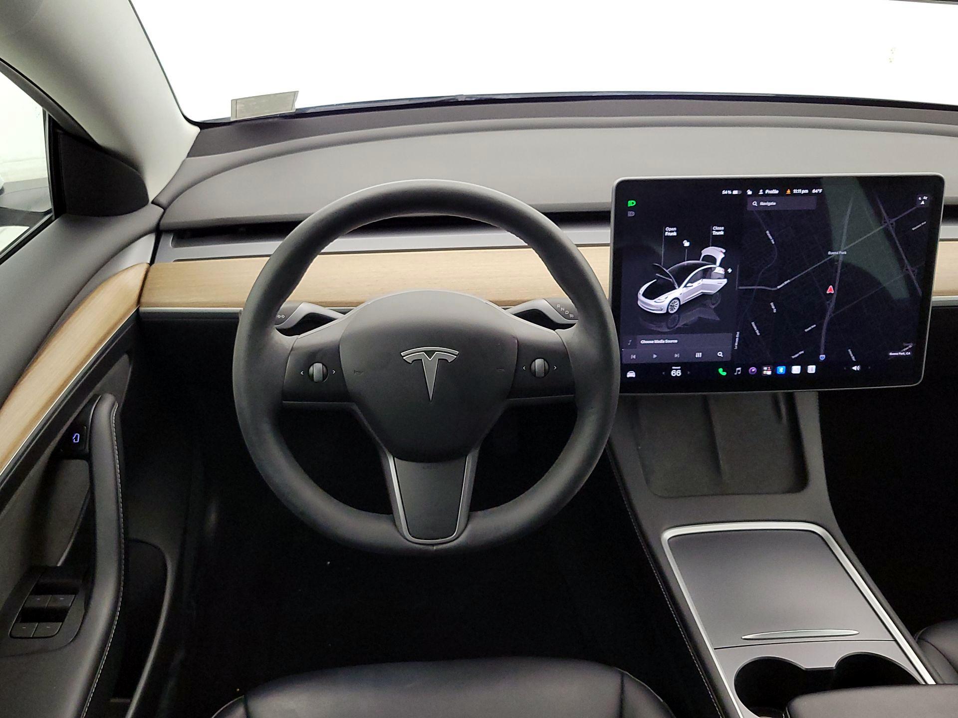 Thumbnail: 2022 Tesla Model 3 - 10