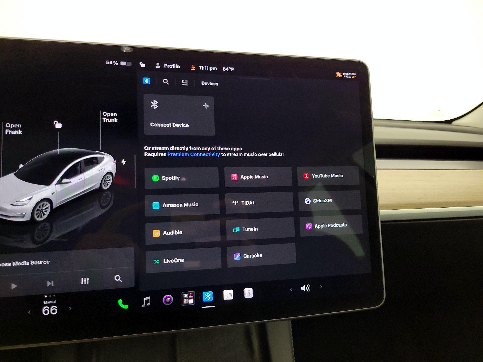 Thumbnail: 2022 Tesla Model 3 - 15