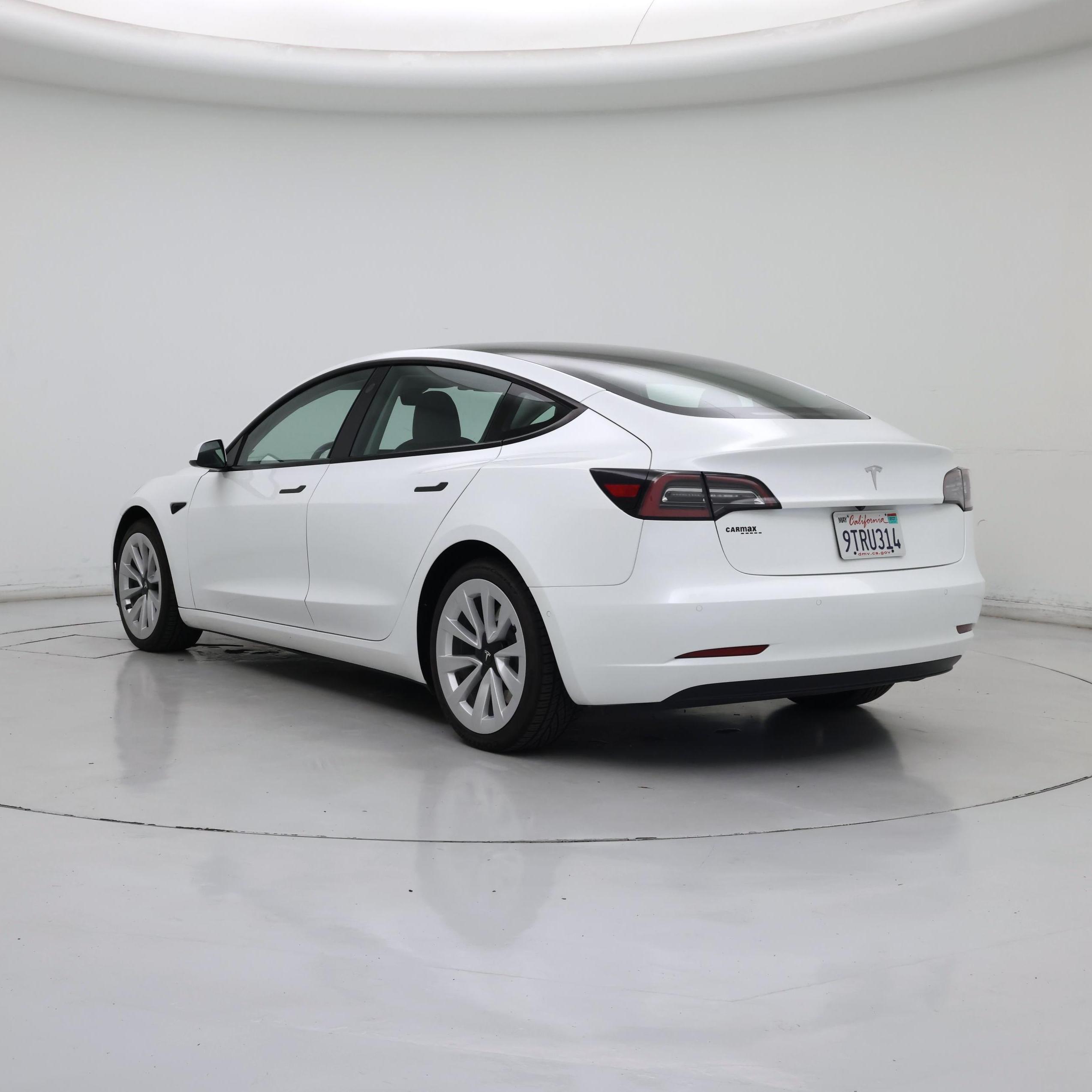 Thumbnail: 2022 Tesla Model 3 - 2