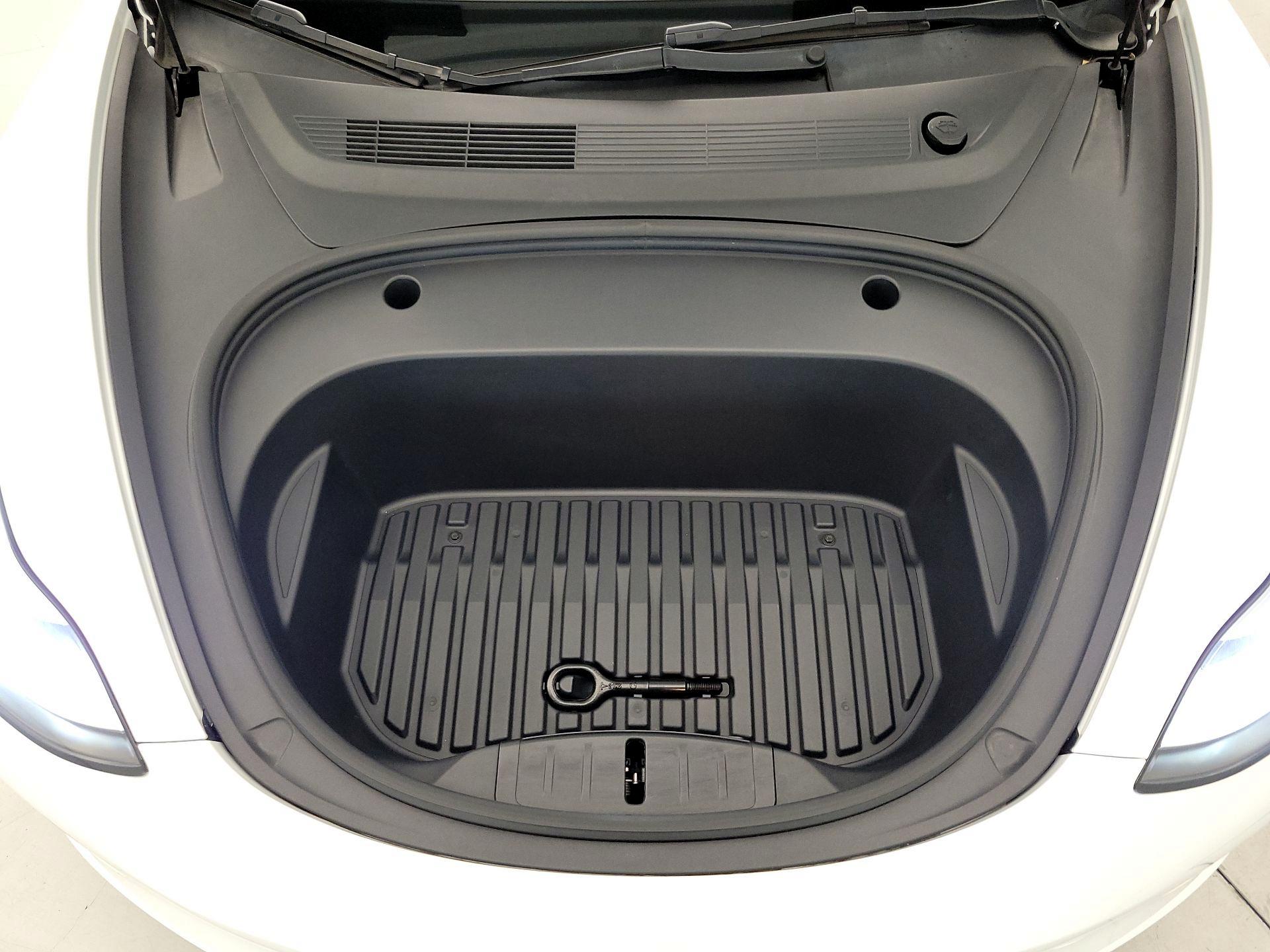Thumbnail: 2022 Tesla Model 3 - 20