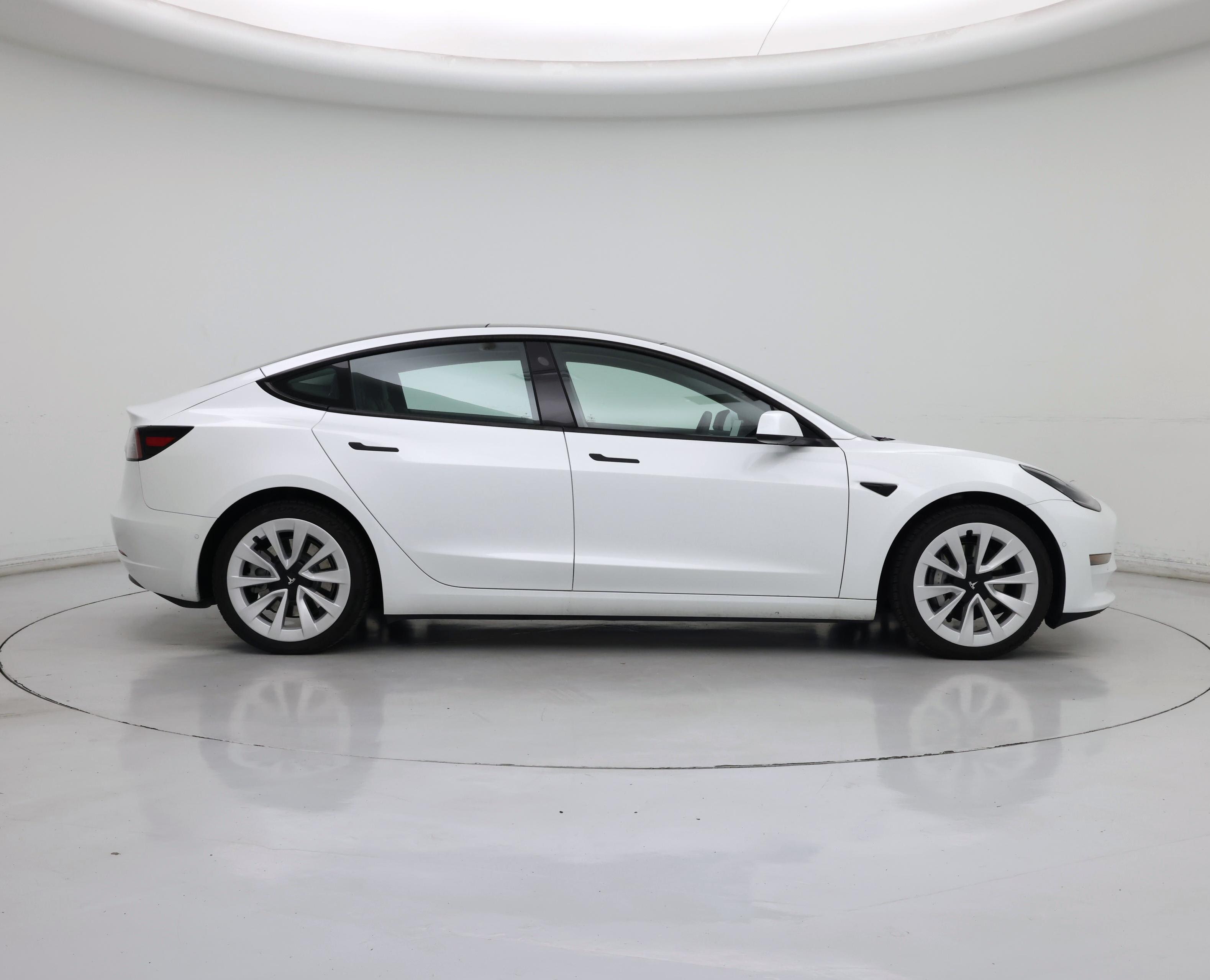 Thumbnail: 2022 Tesla Model 3 - 7