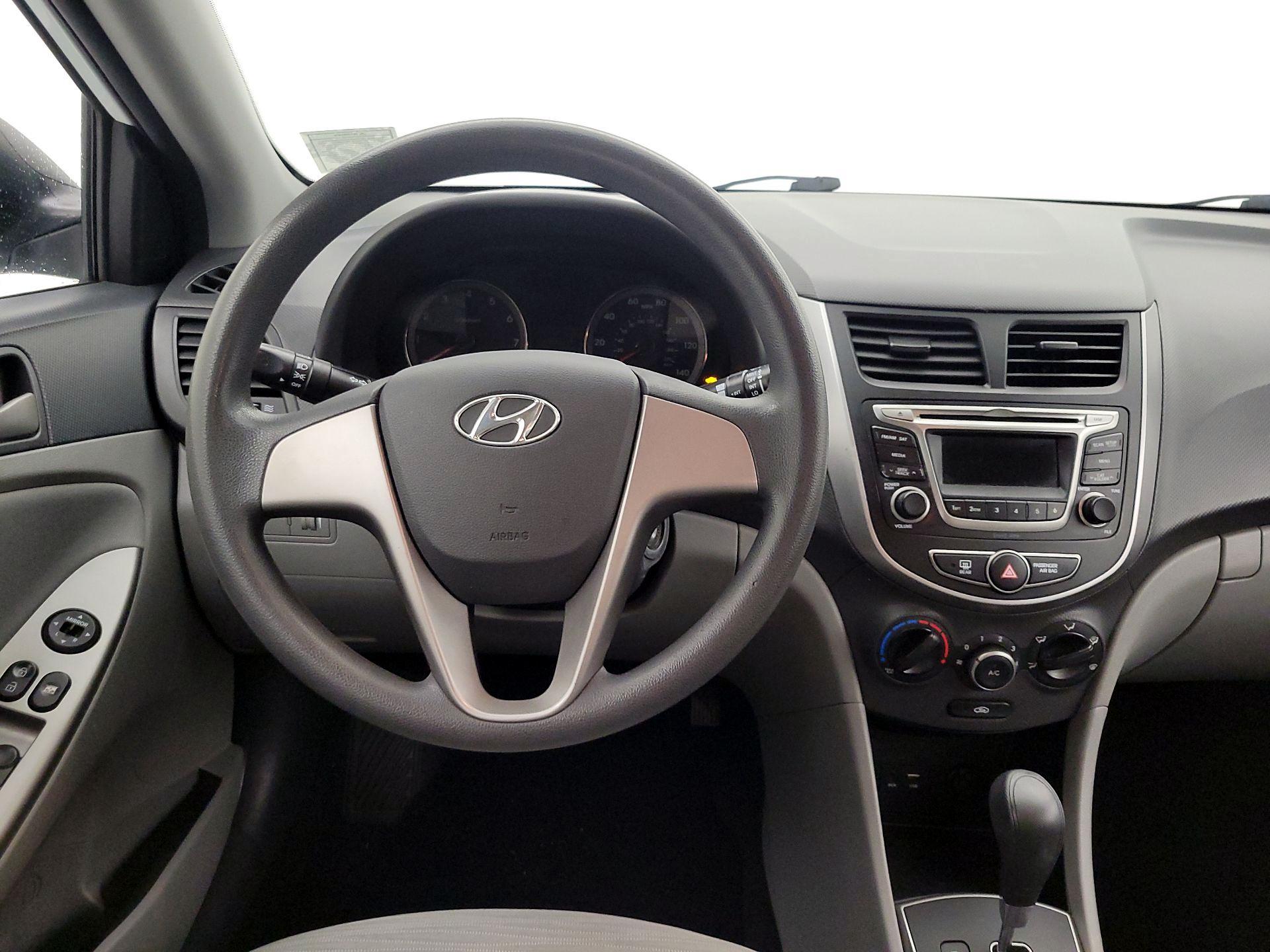Thumbnail: 2016 Hyundai Accent - 10