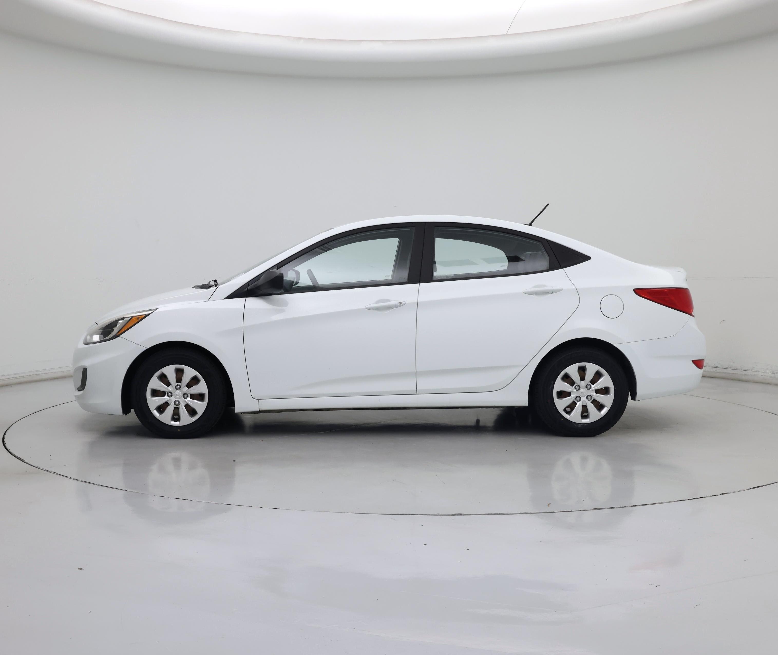 Thumbnail: 2016 Hyundai Accent - 3