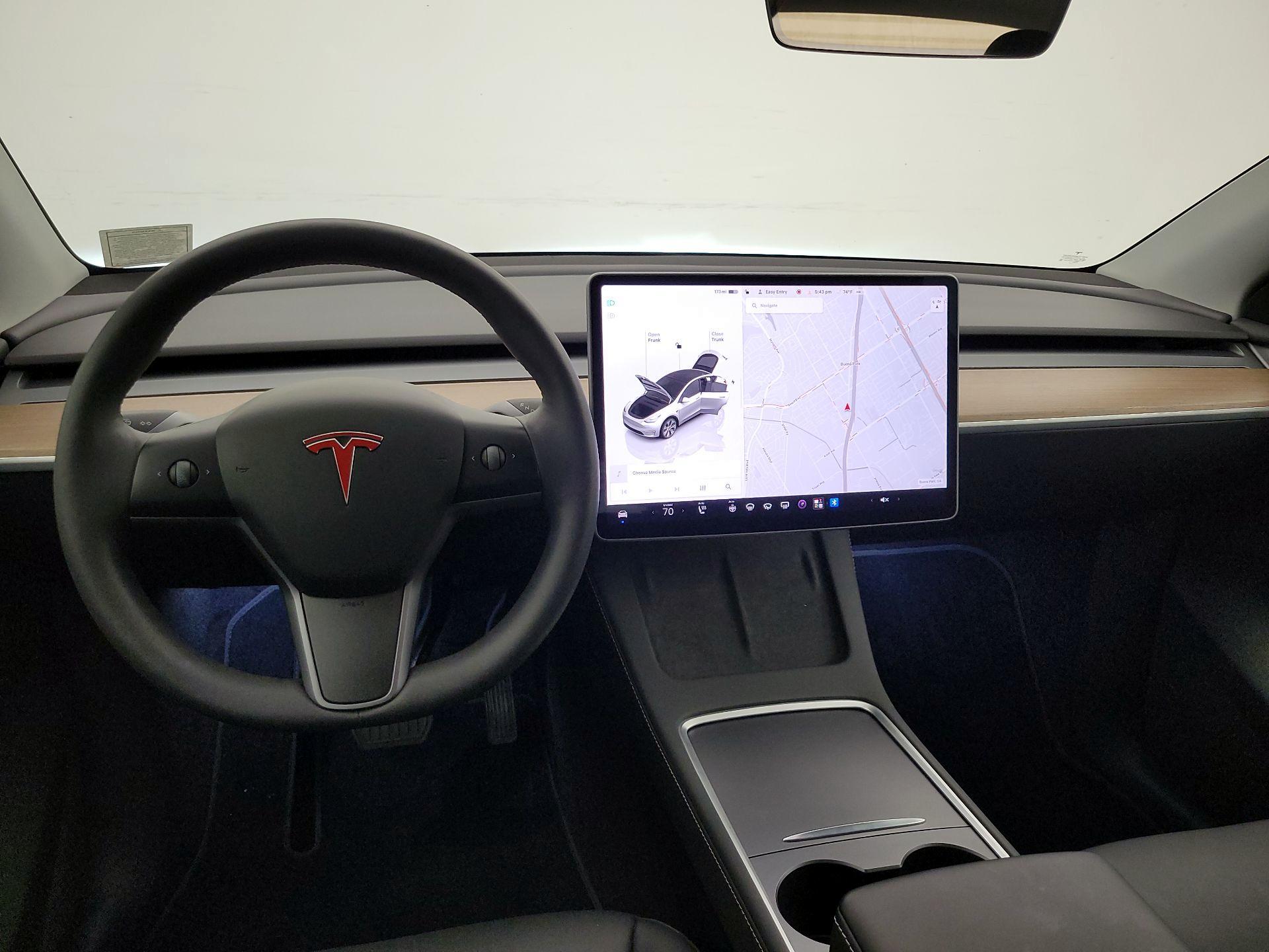 Thumbnail: 2023 Tesla Model Y - 9