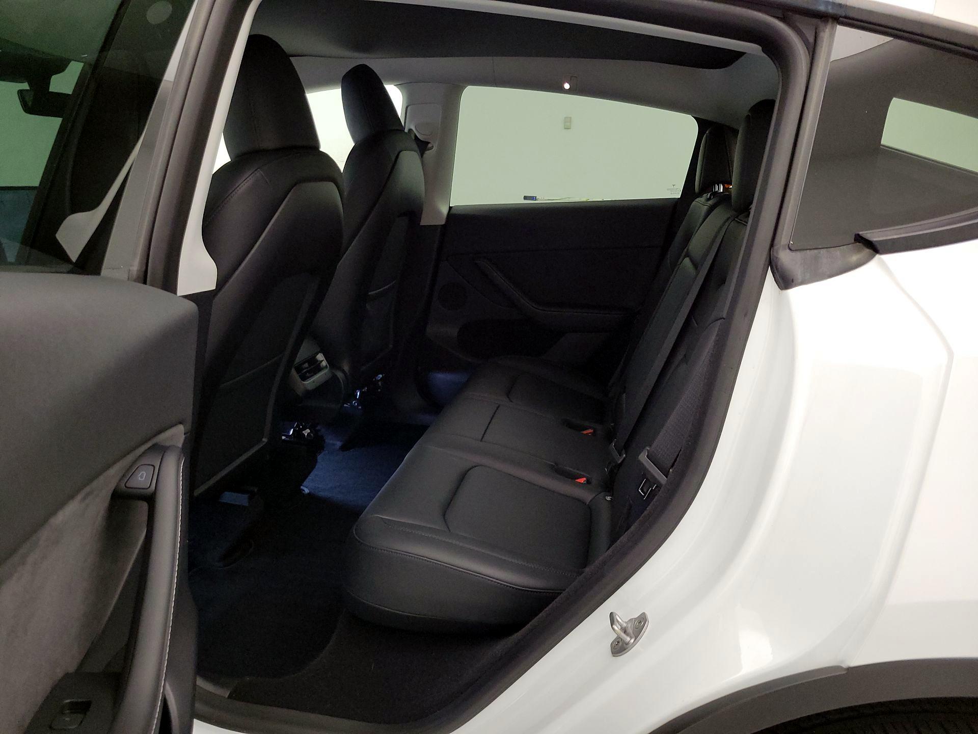 Thumbnail: 2023 Tesla Model Y - 18