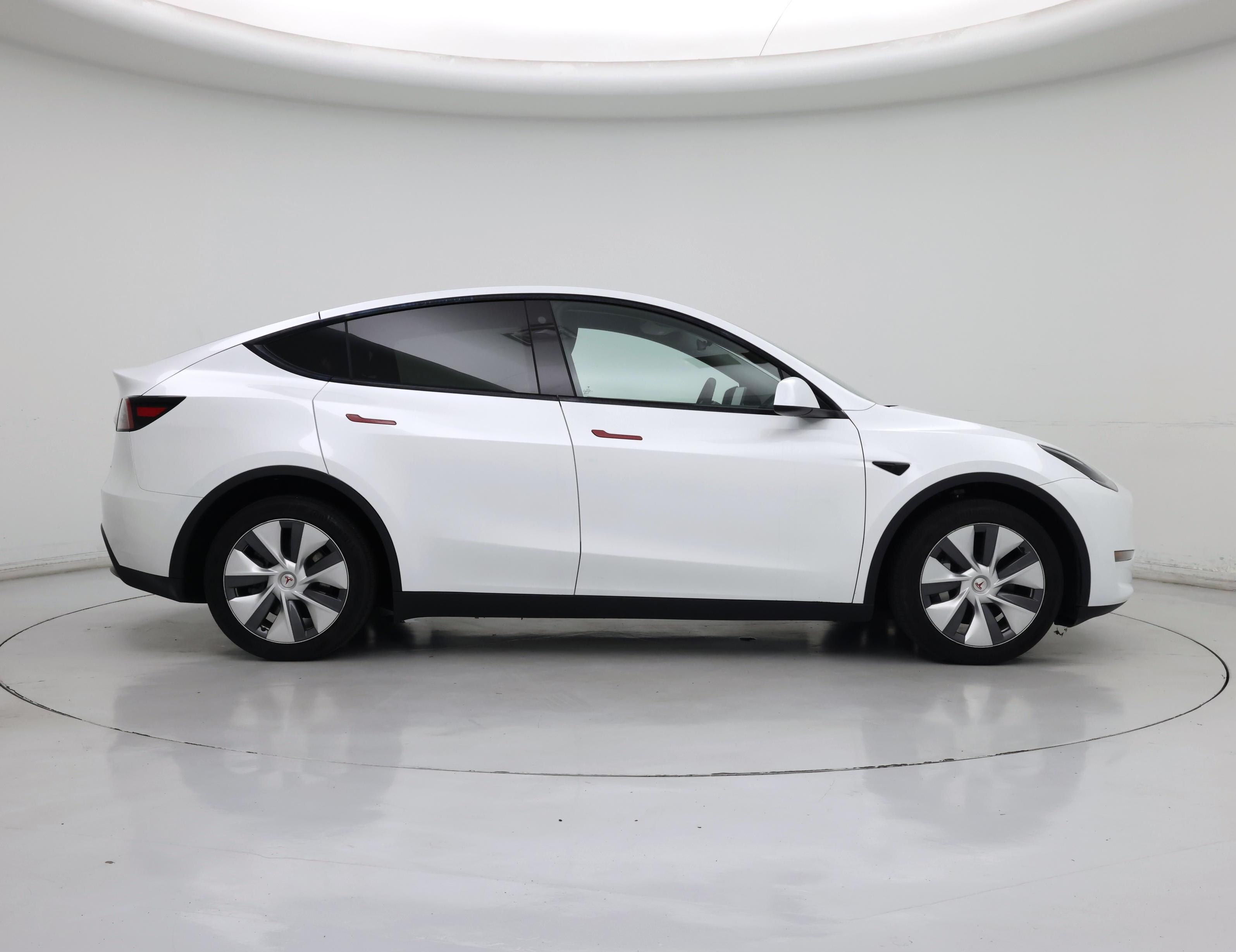 Thumbnail: 2023 Tesla Model Y - 7