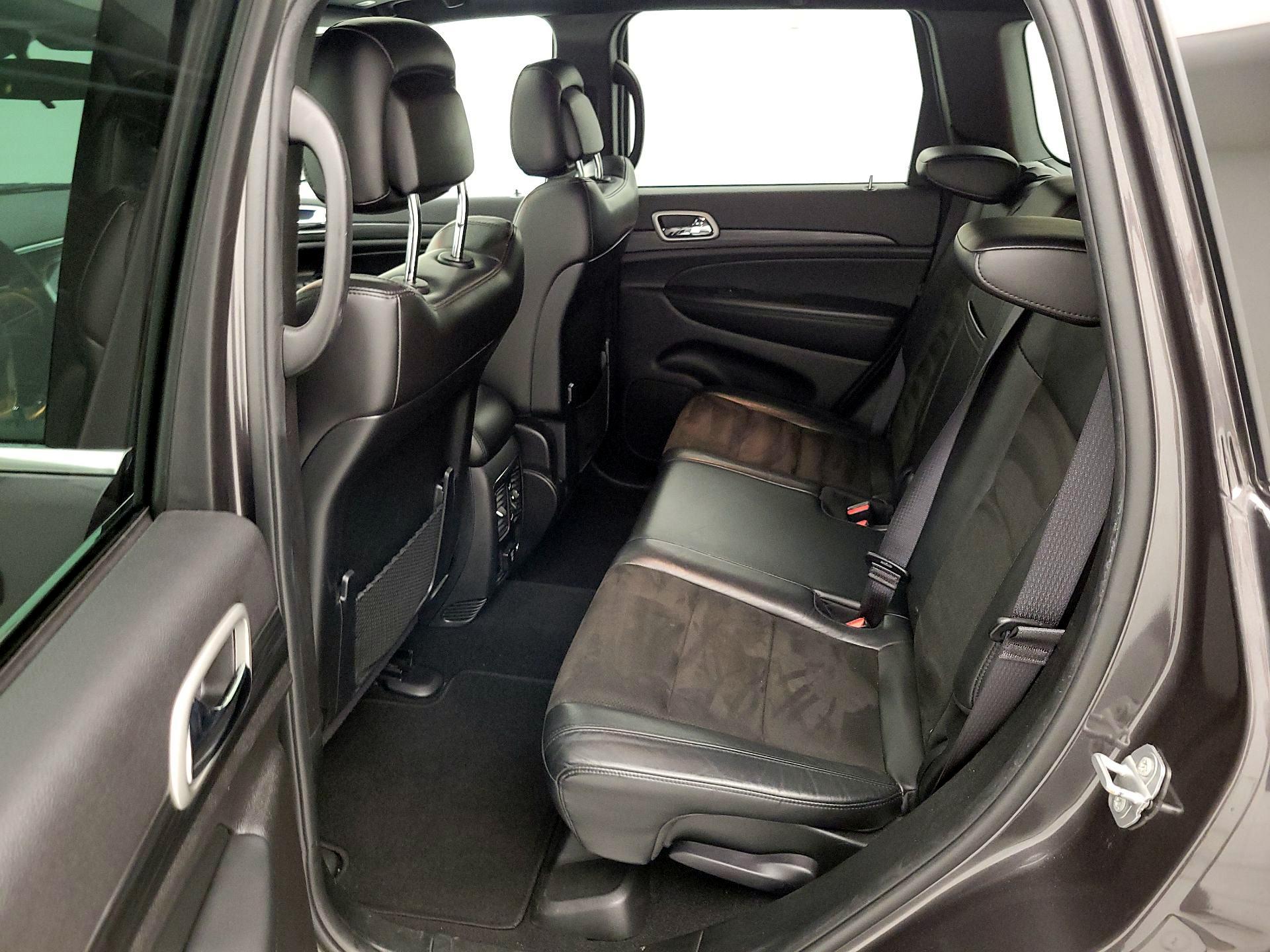 Thumbnail: 2021 Jeep Grand Cherokee - 20
