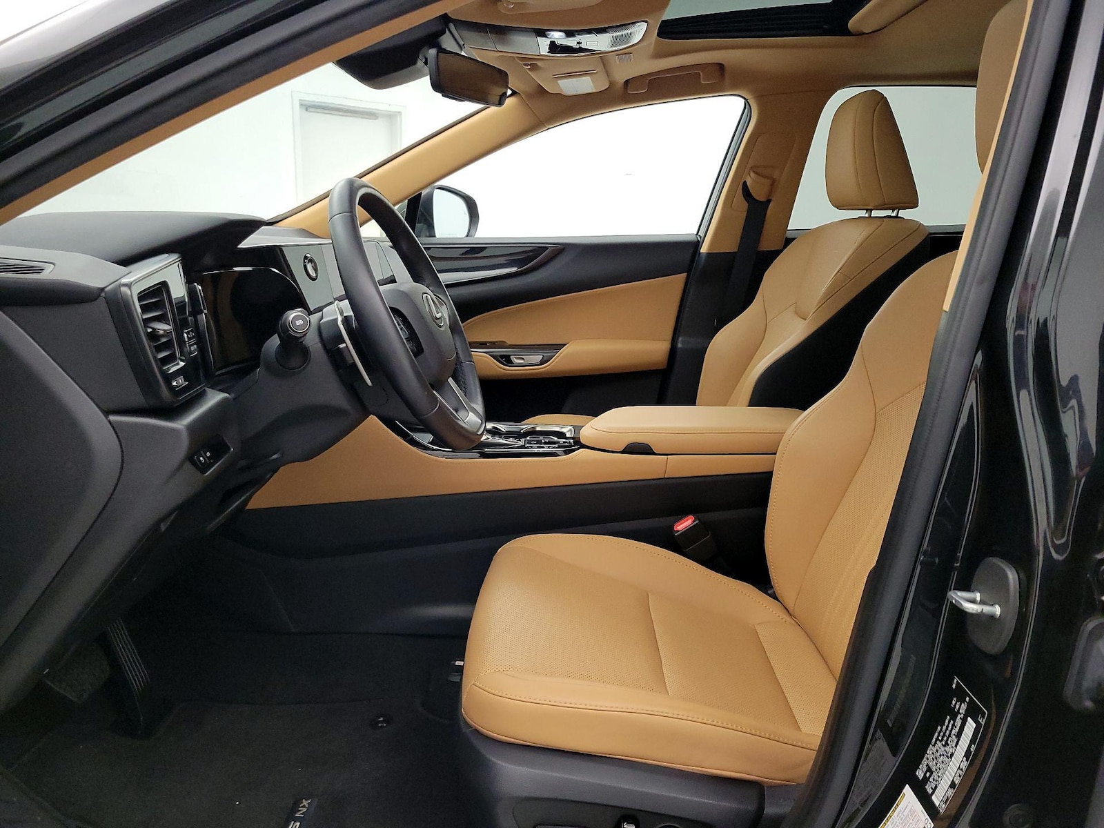 2025 Lexus NX Hybrid 350h - Photo 12