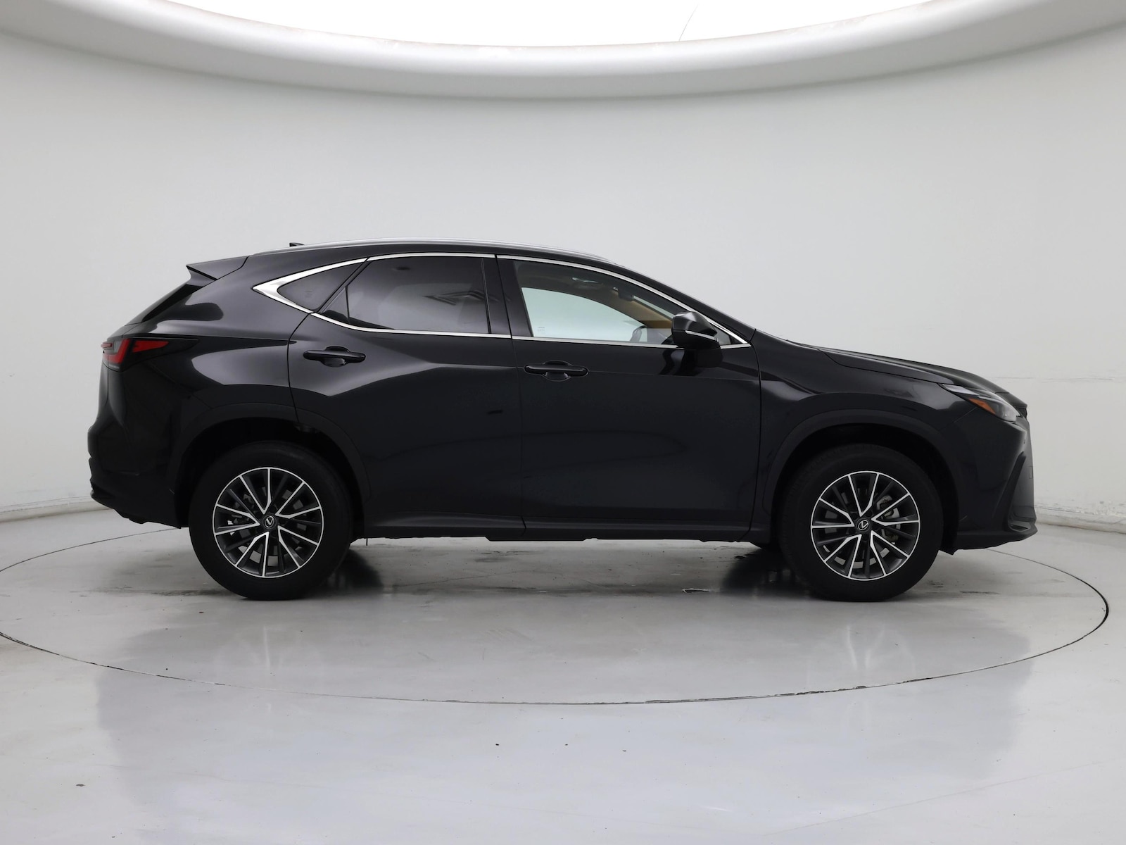 2025 Lexus NX Hybrid 350h - Photo 8