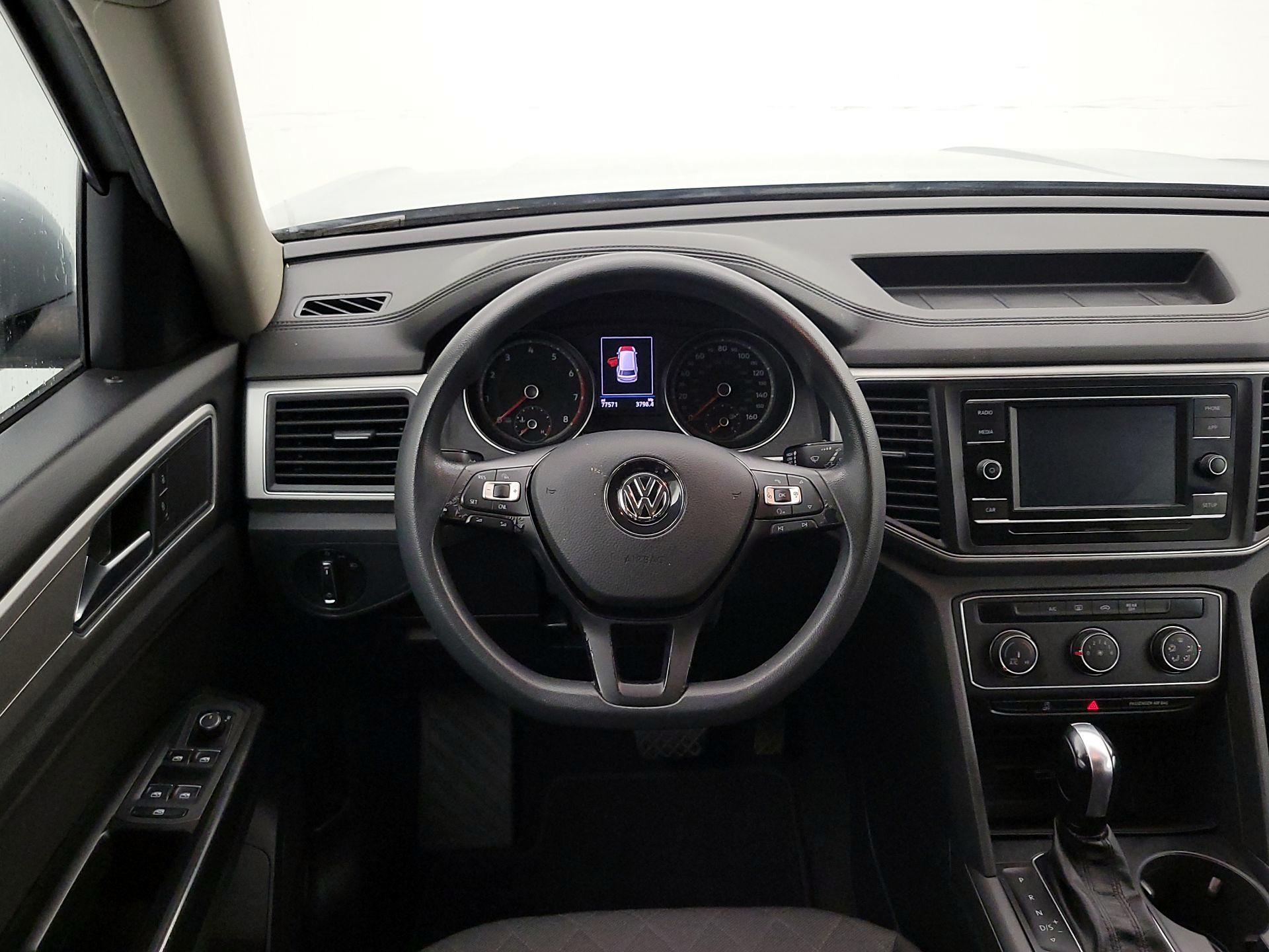 Thumbnail: 2018 Volkswagen Atlas - 10
