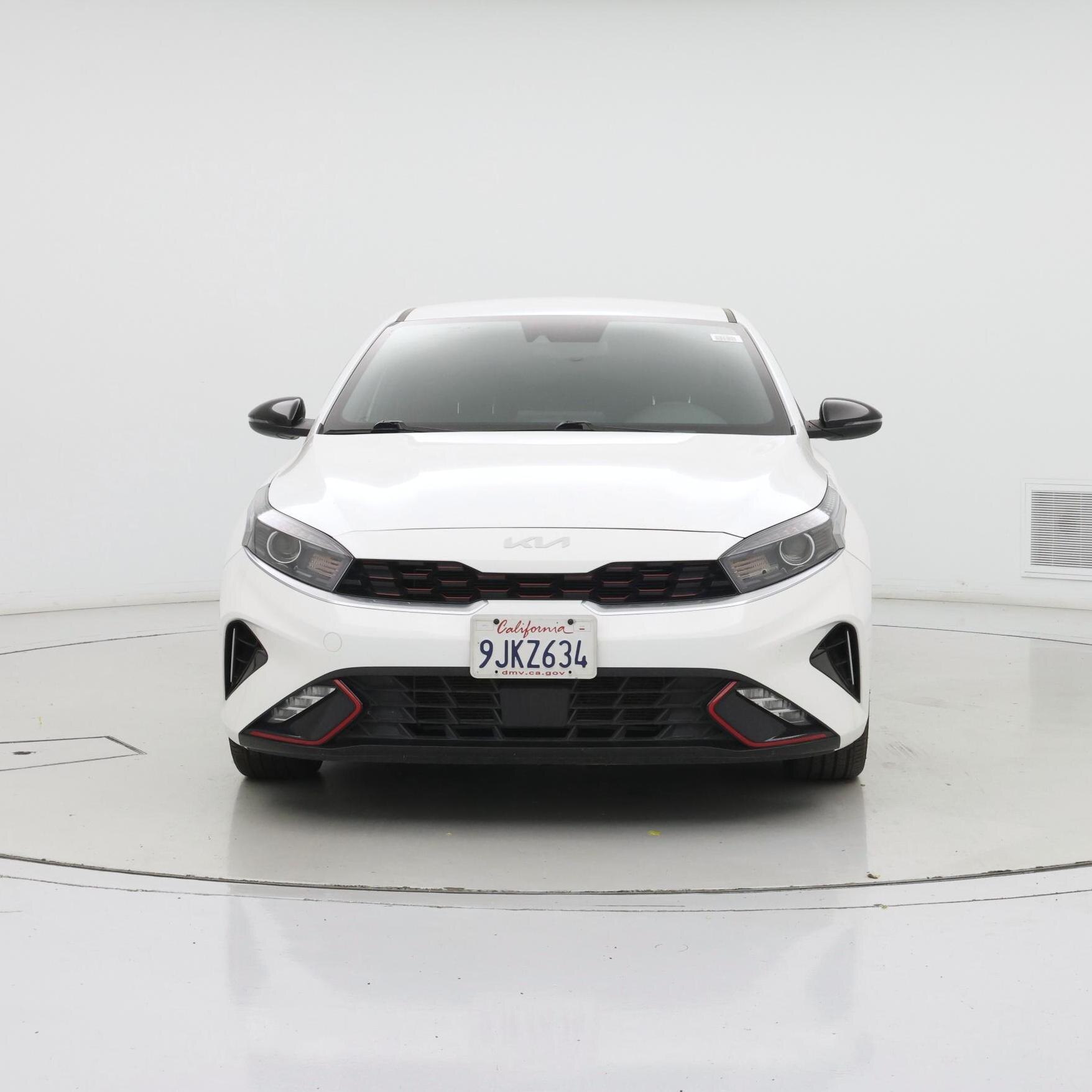 Thumbnail: 2023 Kia Forte - 5
