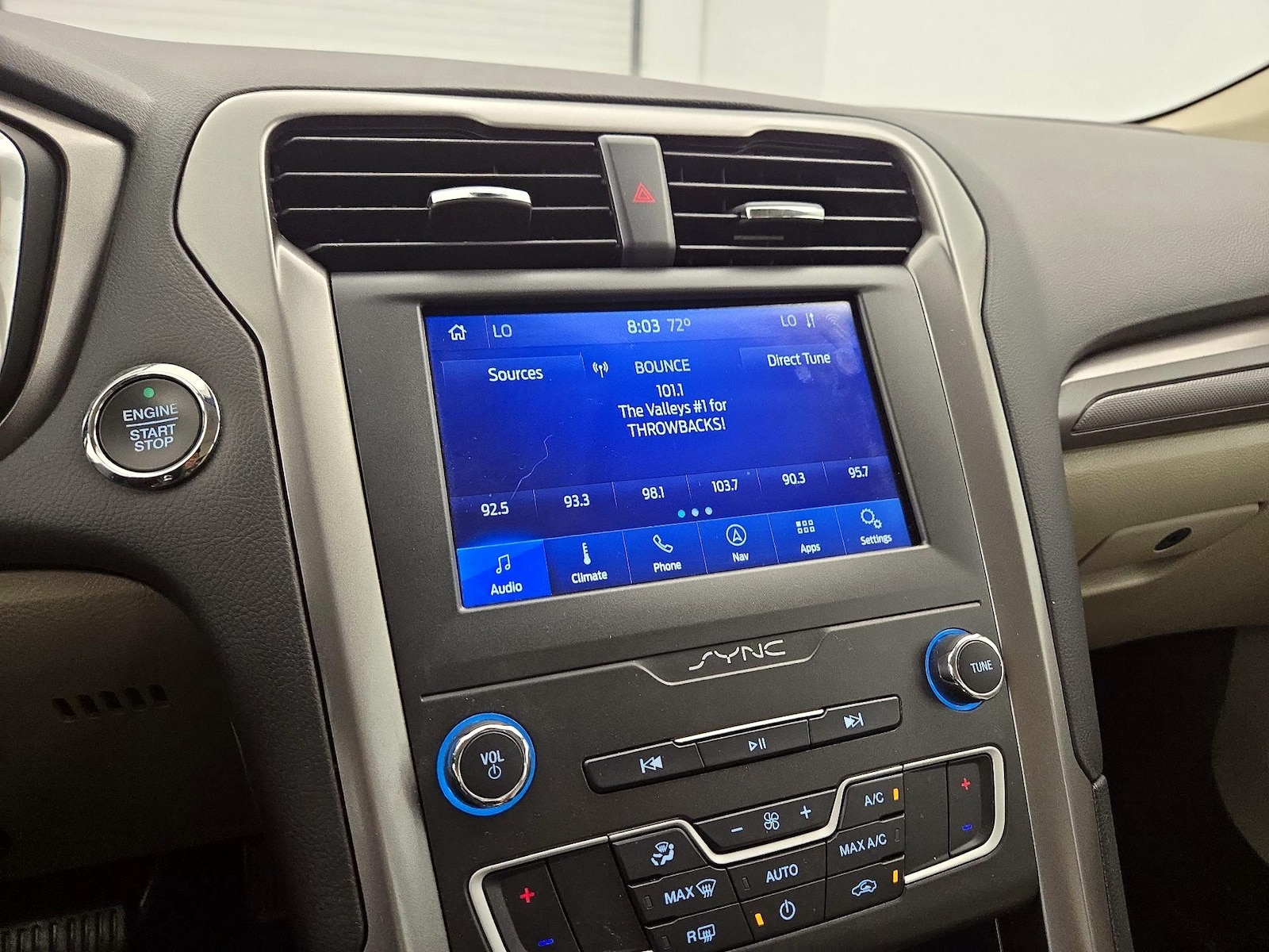 2020 Ford Fusion SE - Photo 17