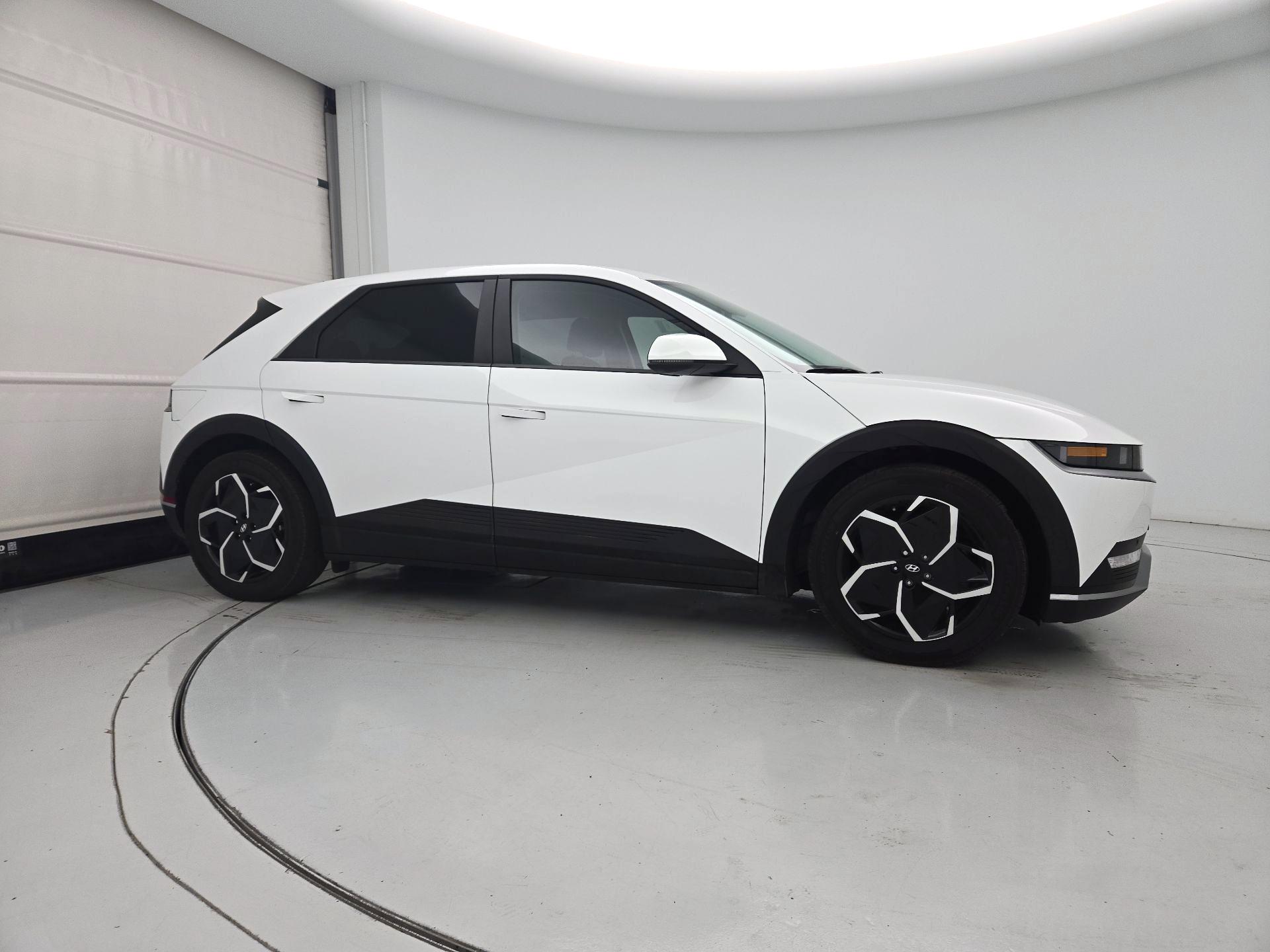 Thumbnail: 2024 Hyundai Ioniq 5 - 4