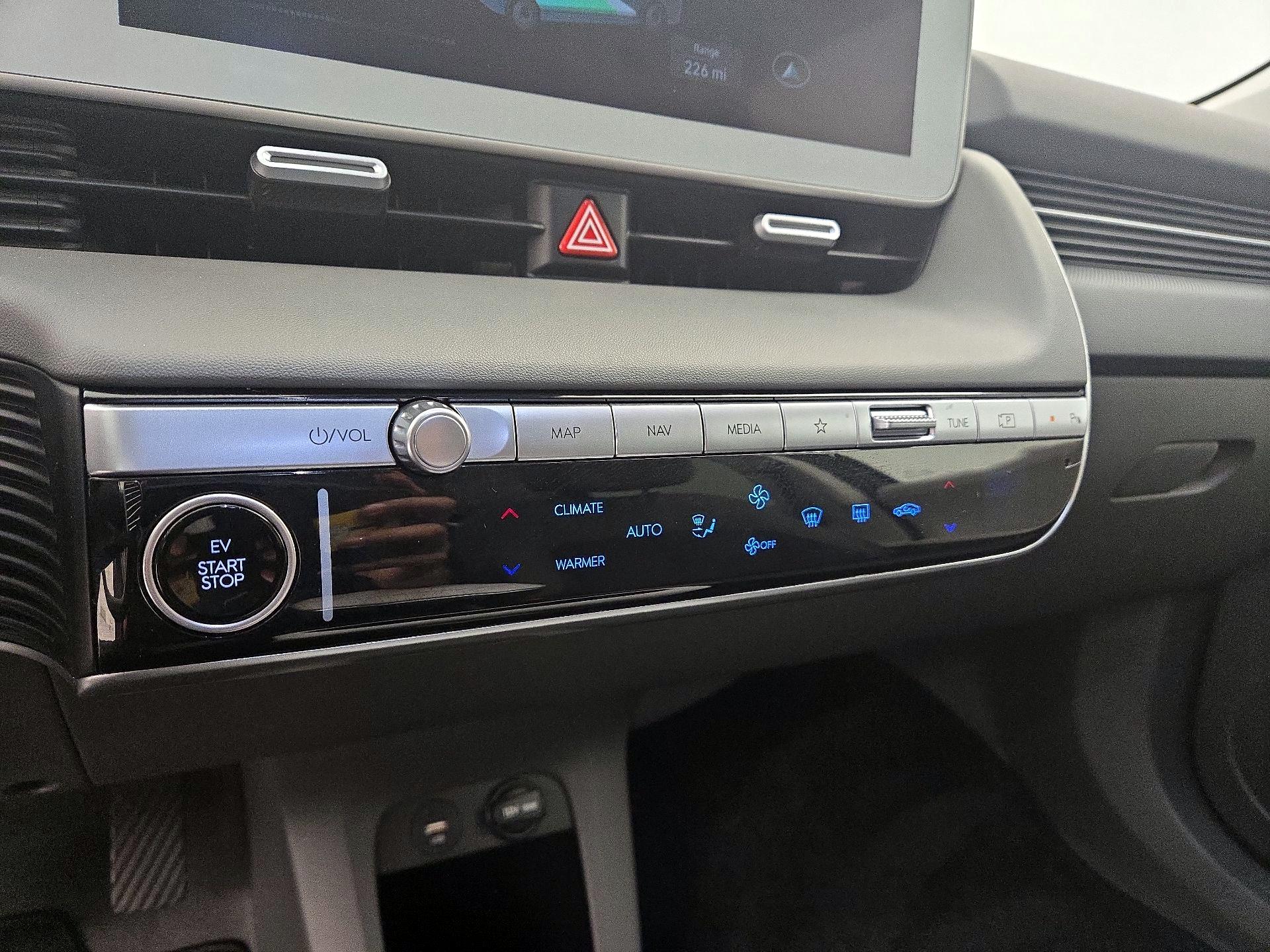 Thumbnail: 2024 Hyundai Ioniq 5 - 17