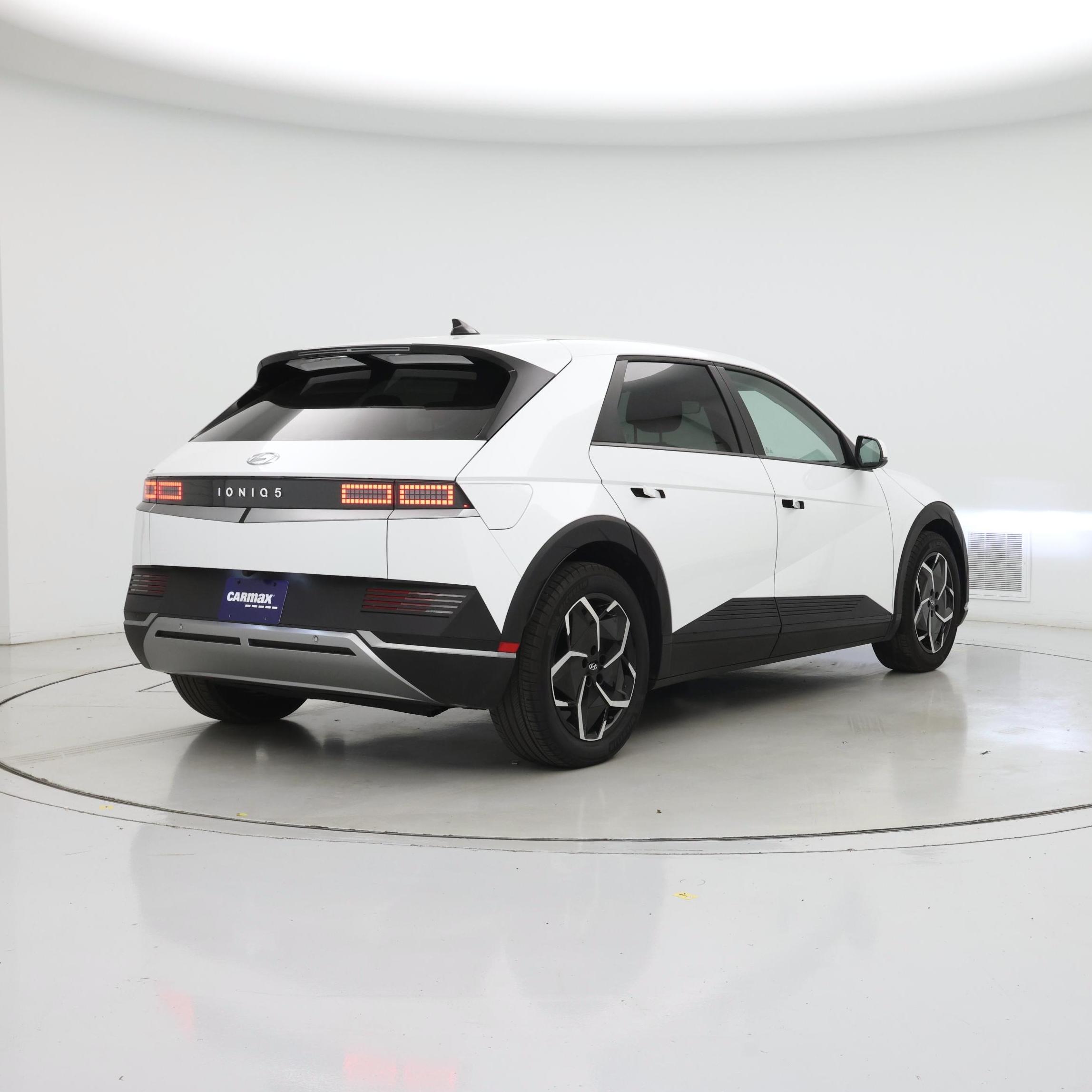 Thumbnail: 2024 Hyundai Ioniq 5 - 8