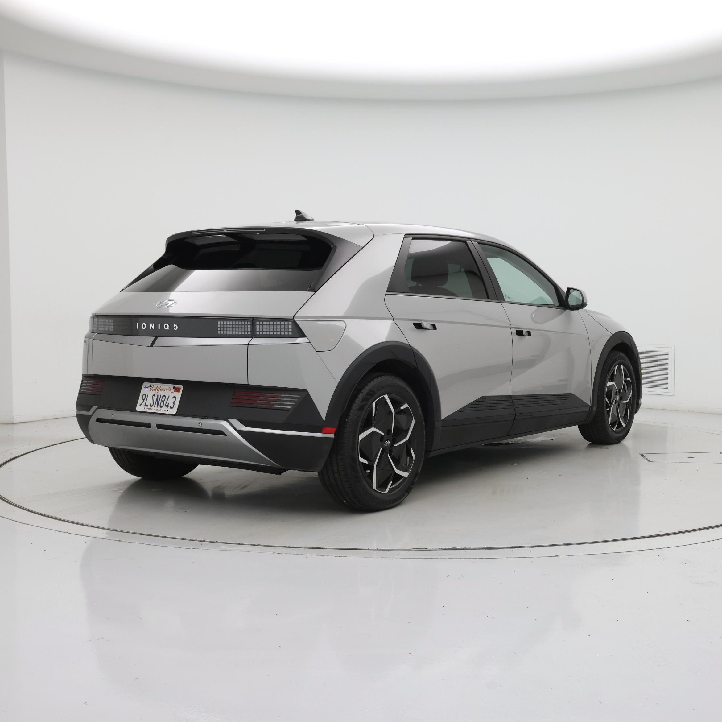 Thumbnail: 2024 Hyundai Ioniq 5 - 8