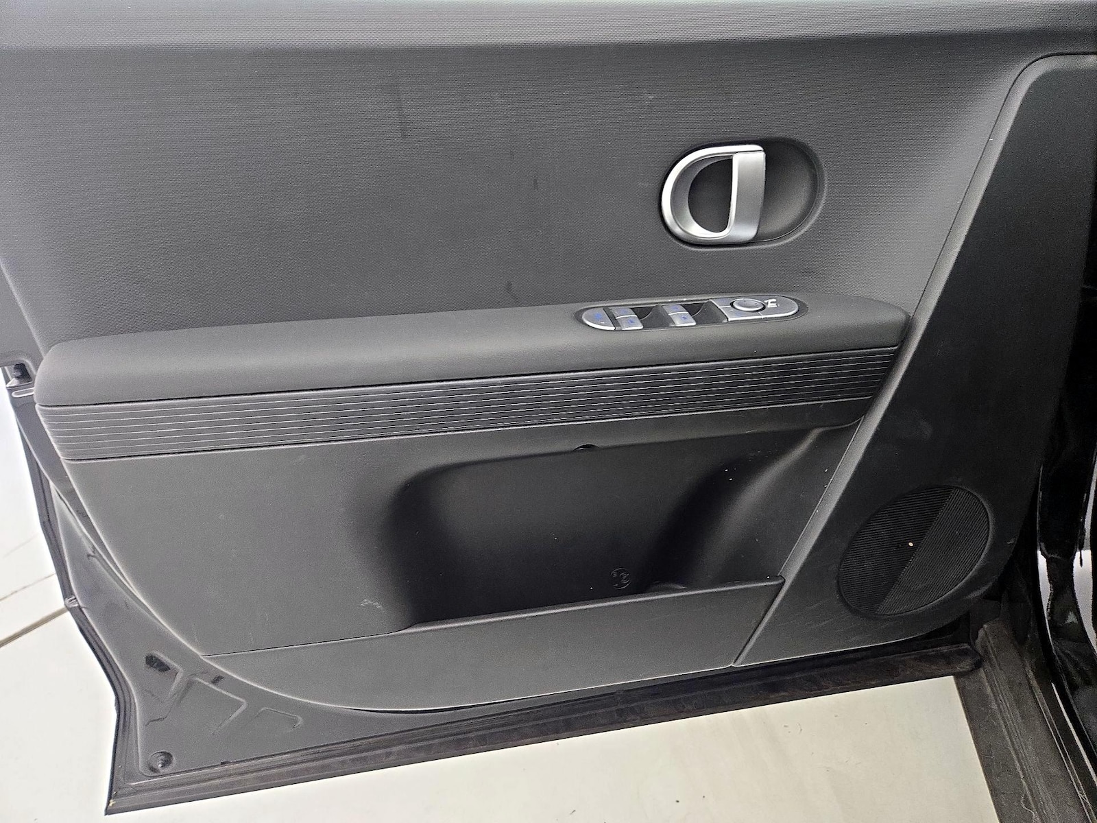 2023 Hyundai IONIQ 5 SE - Photo 13