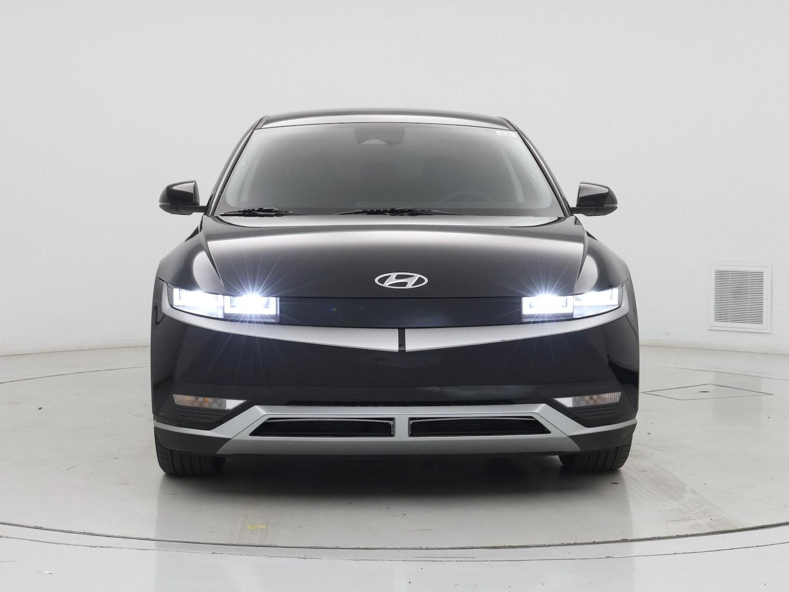 2023 Hyundai IONIQ 5 SE - Photo 6