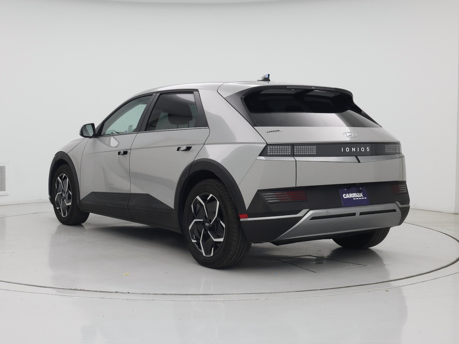 2024 Hyundai IONIQ 5 SEL - Photo 3