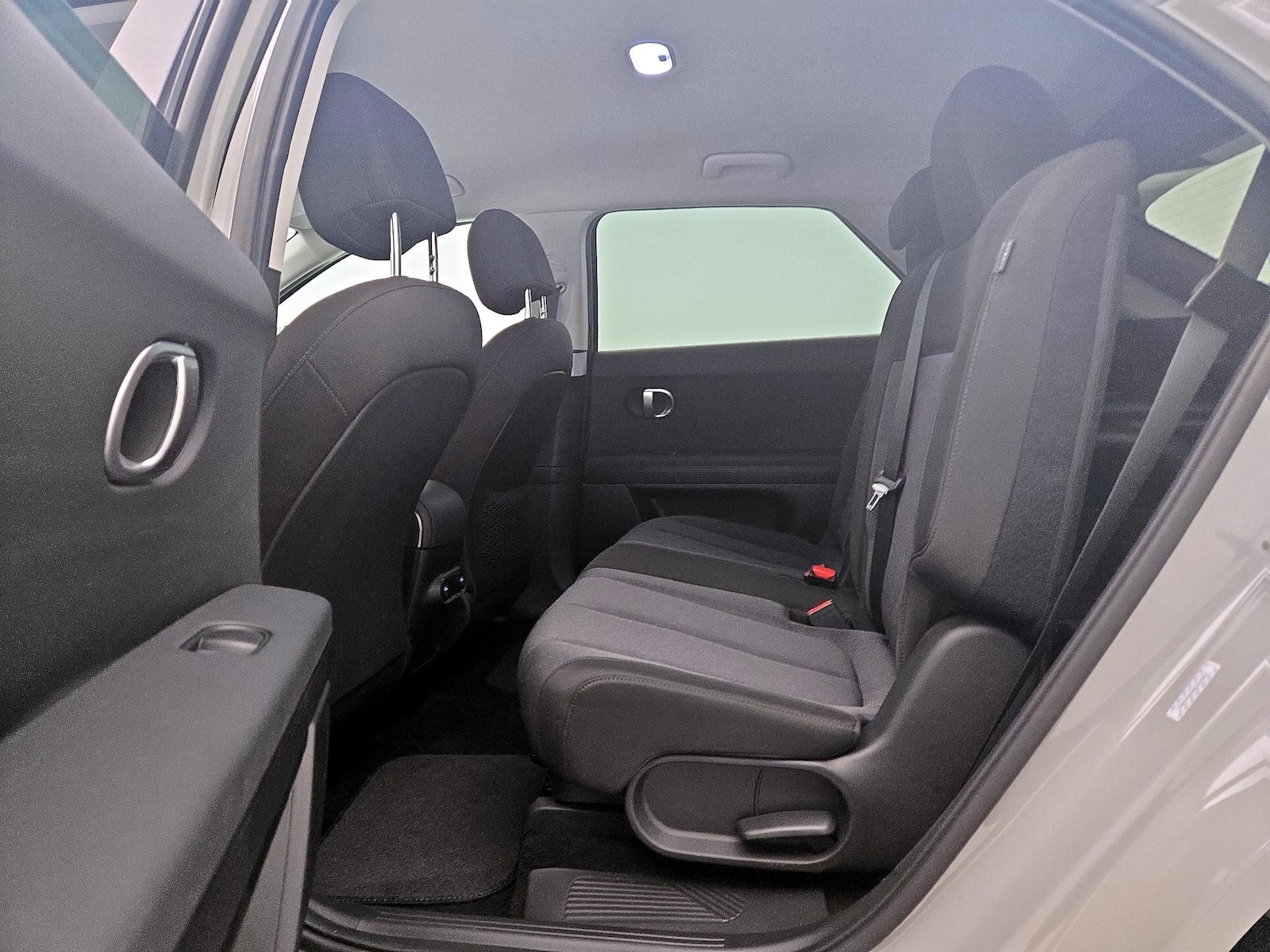 2024 Hyundai IONIQ 5 SEL - Photo 21