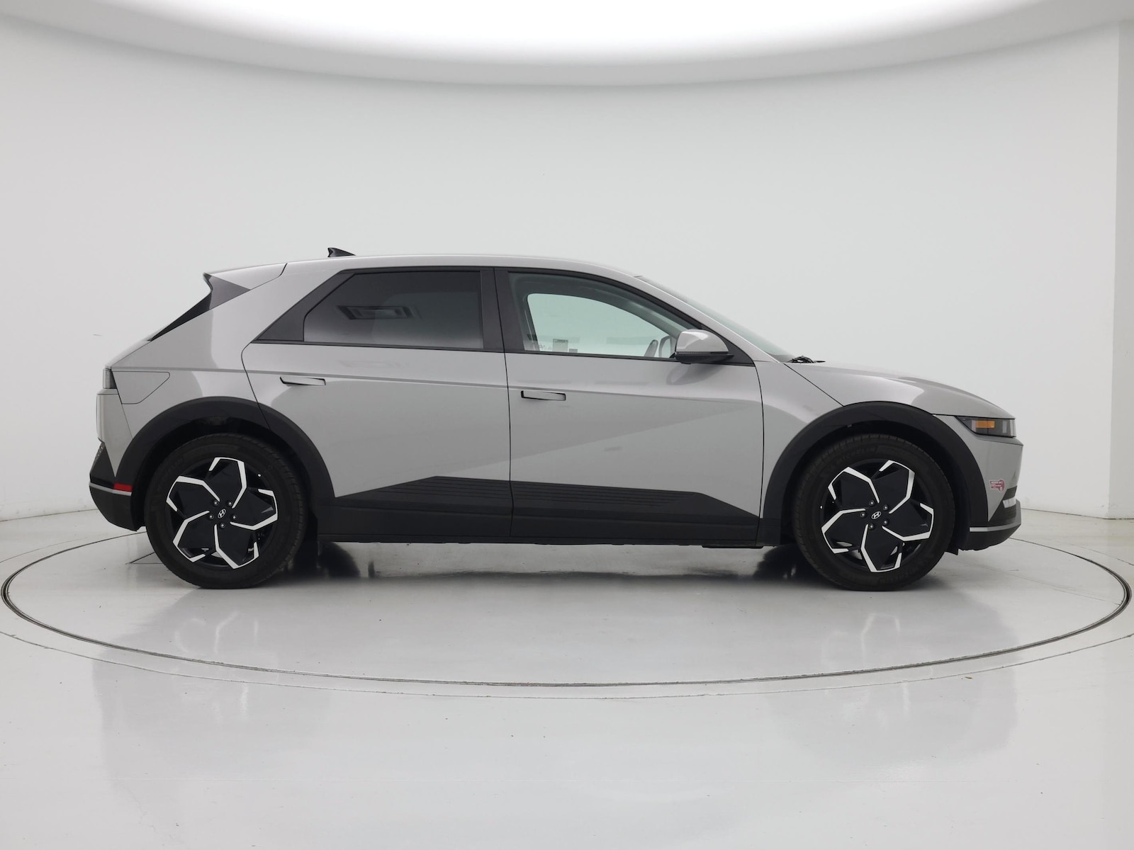 2024 Hyundai IONIQ 5 SEL - Photo 8