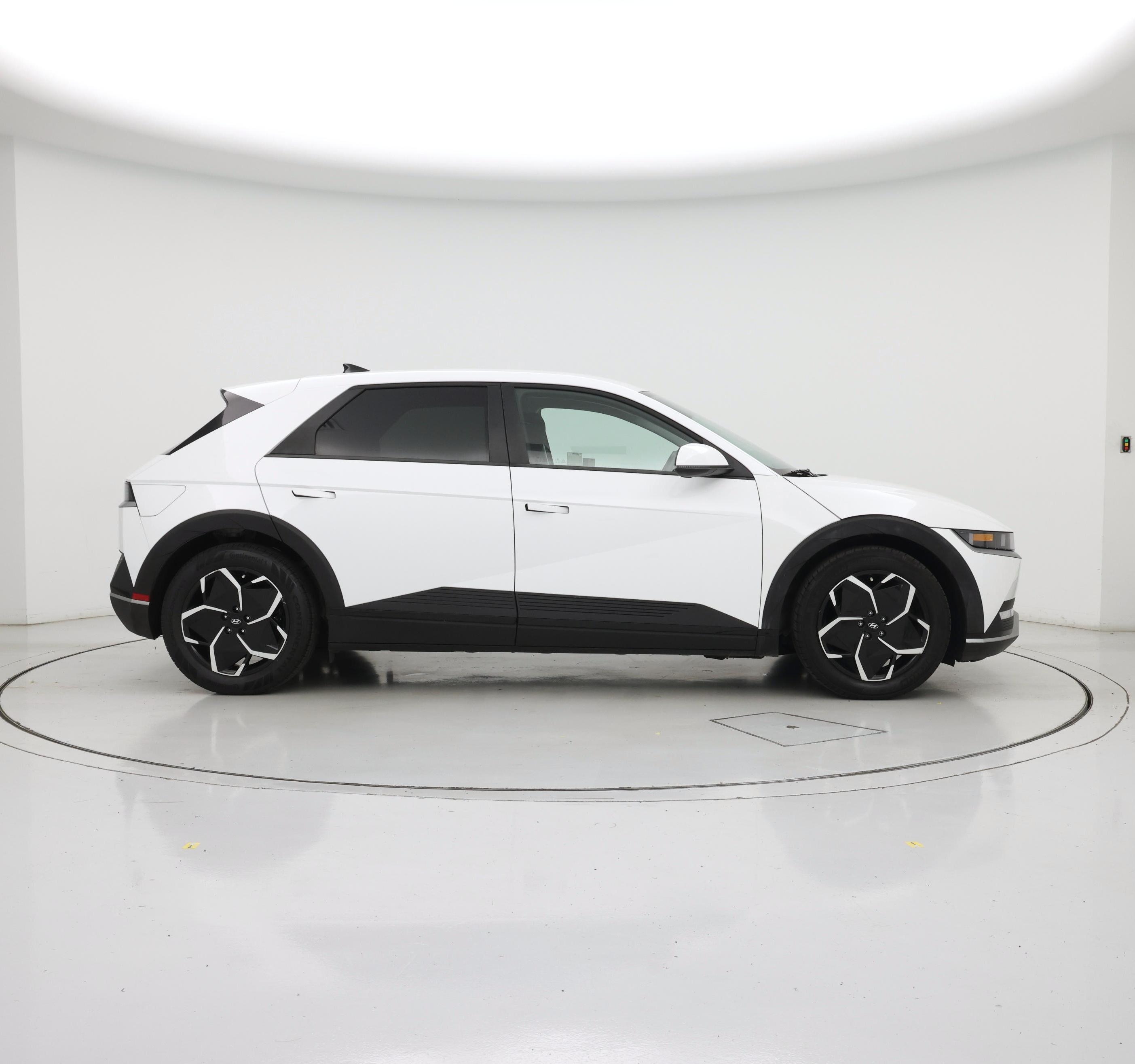 Thumbnail: 2024 Hyundai Ioniq 5 - 7