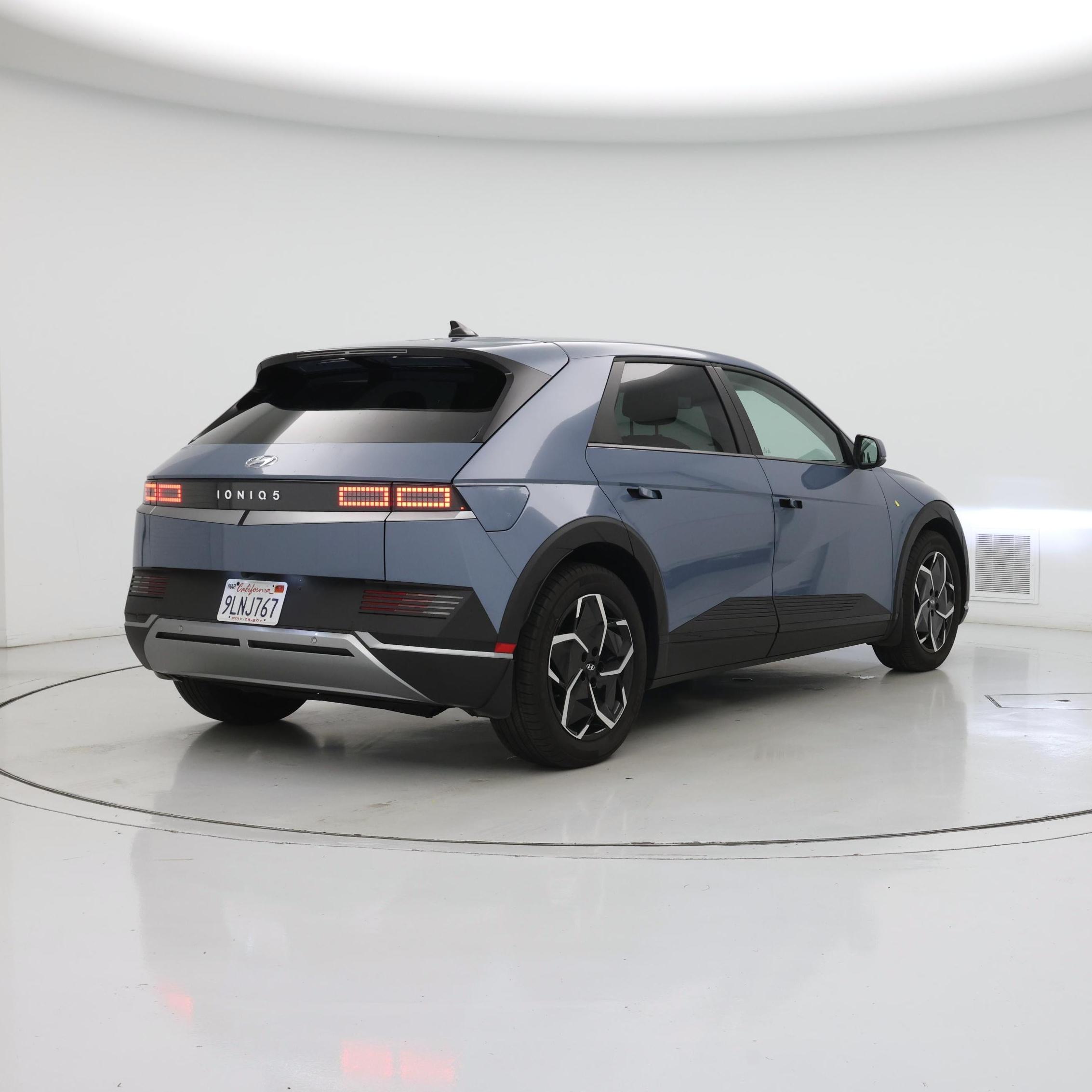 Thumbnail: 2024 Hyundai Ioniq 5 - 8