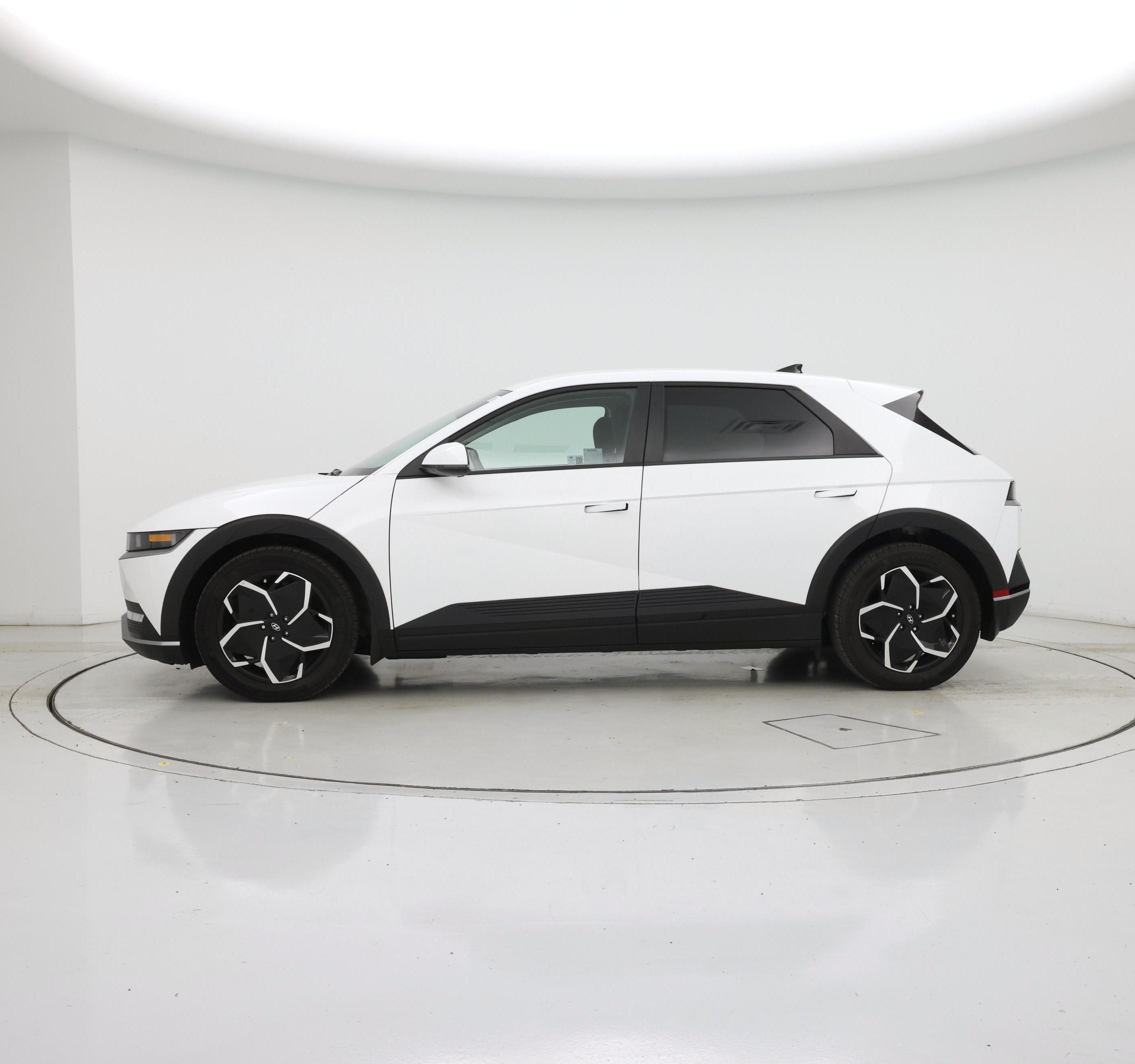 Thumbnail: 2024 Hyundai Ioniq 5 - 3