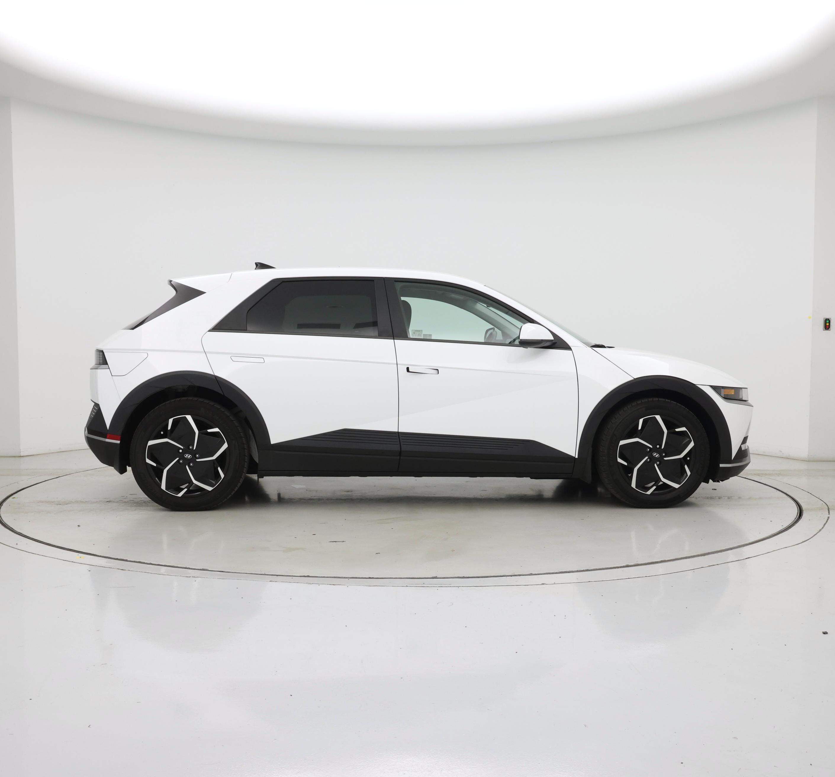 Thumbnail: 2024 Hyundai Ioniq 5 - 7