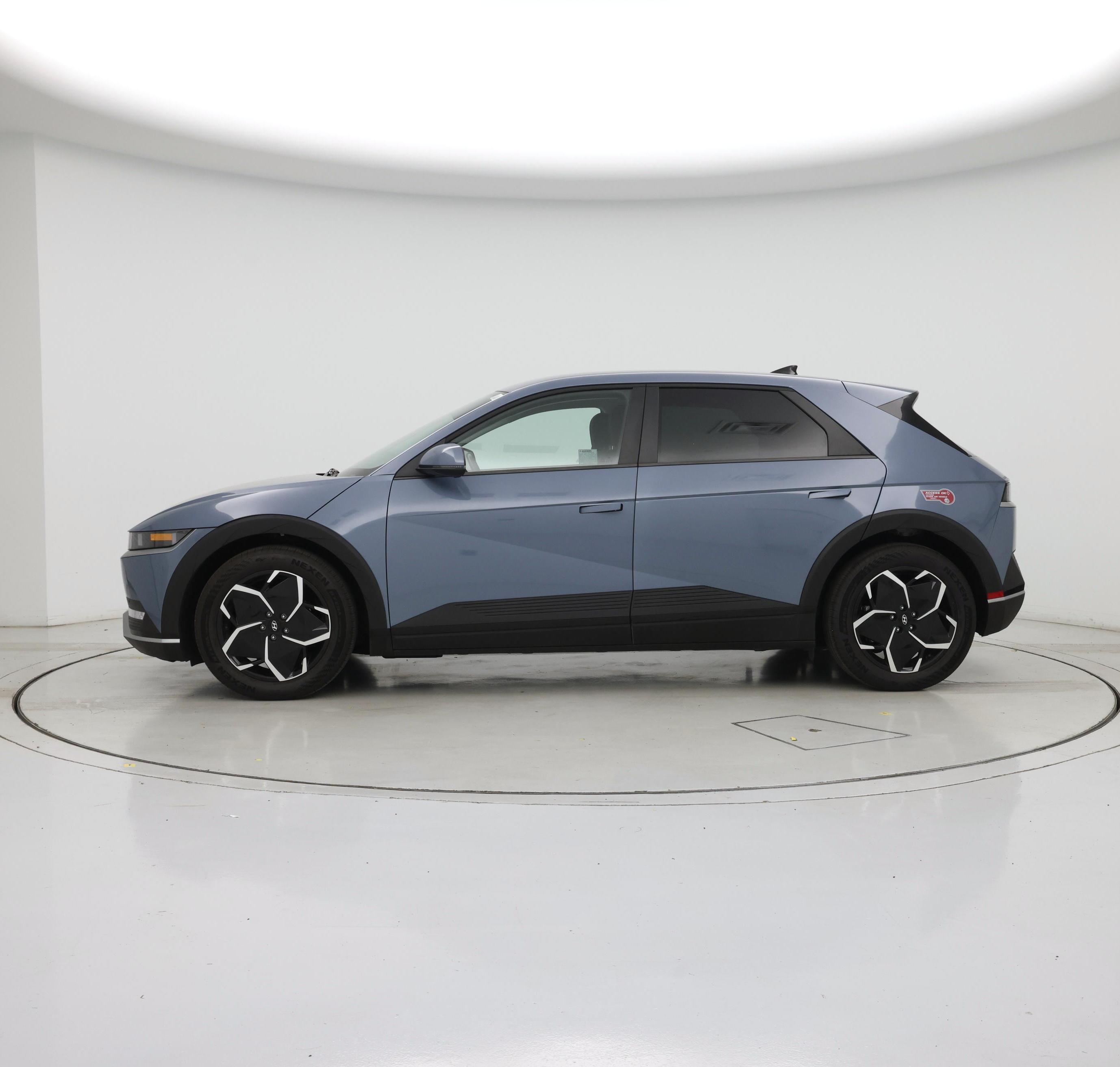 Thumbnail: 2024 Hyundai Ioniq 5 - 3
