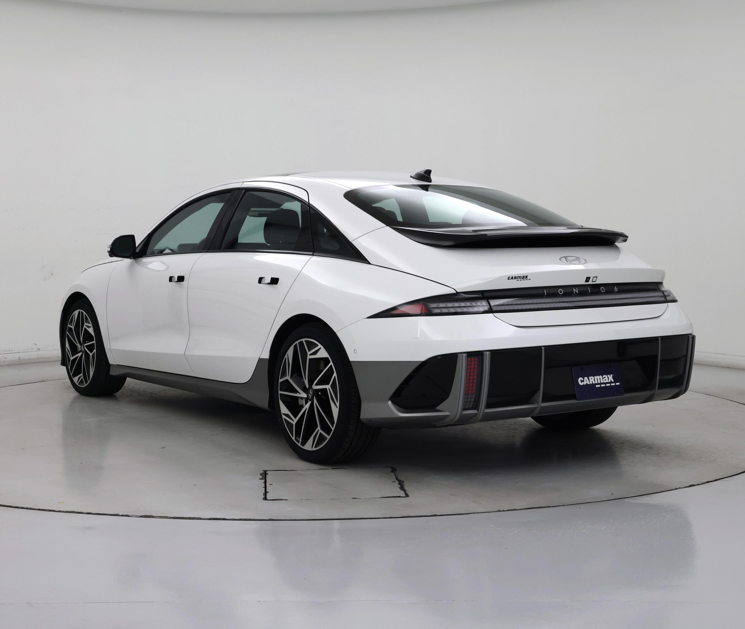 Thumbnail: 2023 Hyundai Ioniq 6 - 2