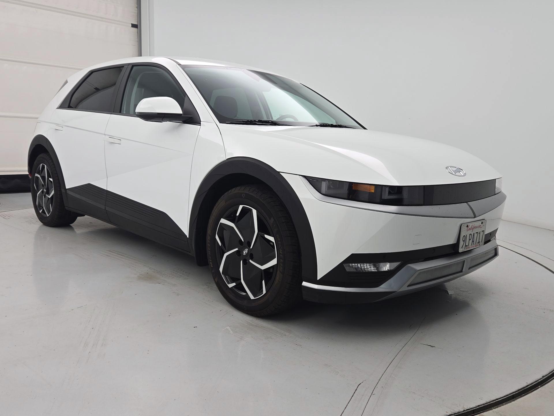 Thumbnail: 2024 Hyundai Ioniq 5 - 1